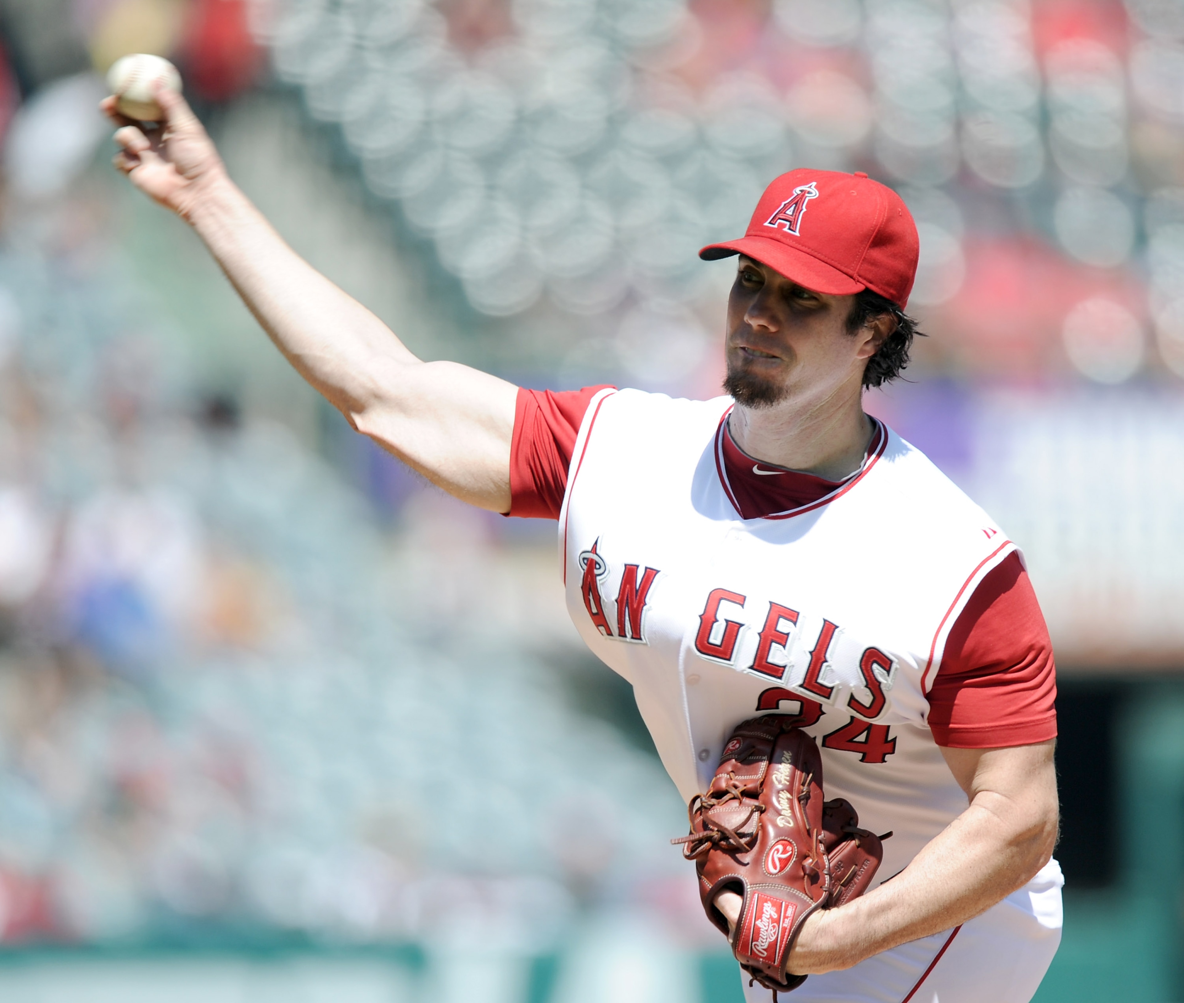 ANAHEIM, CA - SEPTEMBER 12: Dan Haren #24 of the Los Angeles Angels of Anaheim pitches against the Seattle Mariners during the second inning at Angel Stadium on September 12, 2010 in Anaheim, California. (Photo by Harry How/Getty Images) ANAHEIM, CA - SEPTEMBER 12: Dan Haren #24 of the Los Angeles Angels of Anaheim pitches against the Seattle Mariners during the second inning at Angel Stadium on September 12, 2010 in Anaheim, California. (Photo by Harry How/Getty Images)