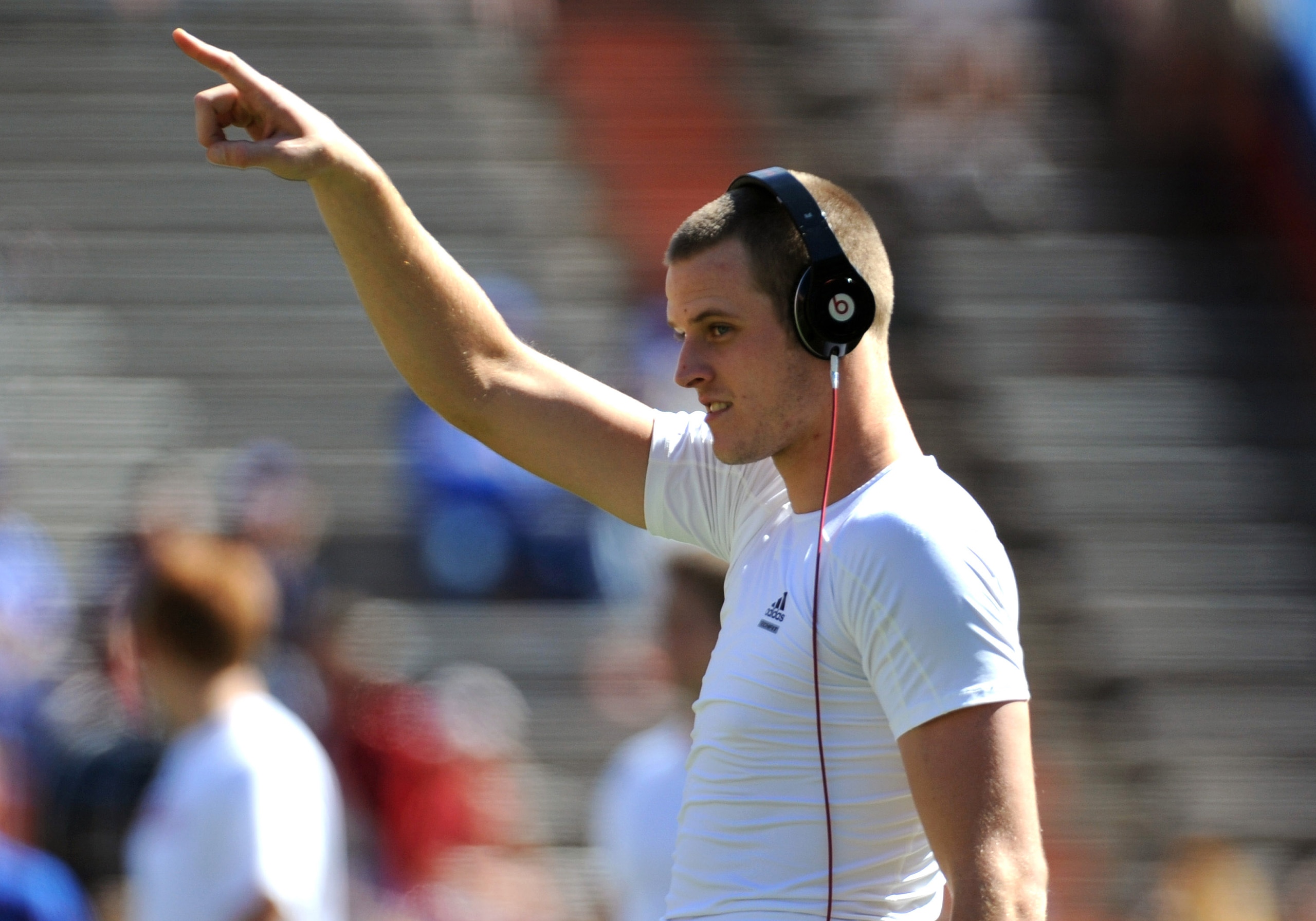 GAINESVILLE, FL - OCTOBER 17: Quarterback Ryan Mallett #15 of the Arkansas Razorbacks warms up before play against the Florida Gators October 17, 2009 at Ben Hill Griffin Stadium in Gainesville, Florida.  (Photo by Al Messerschmidt/Getty Images)