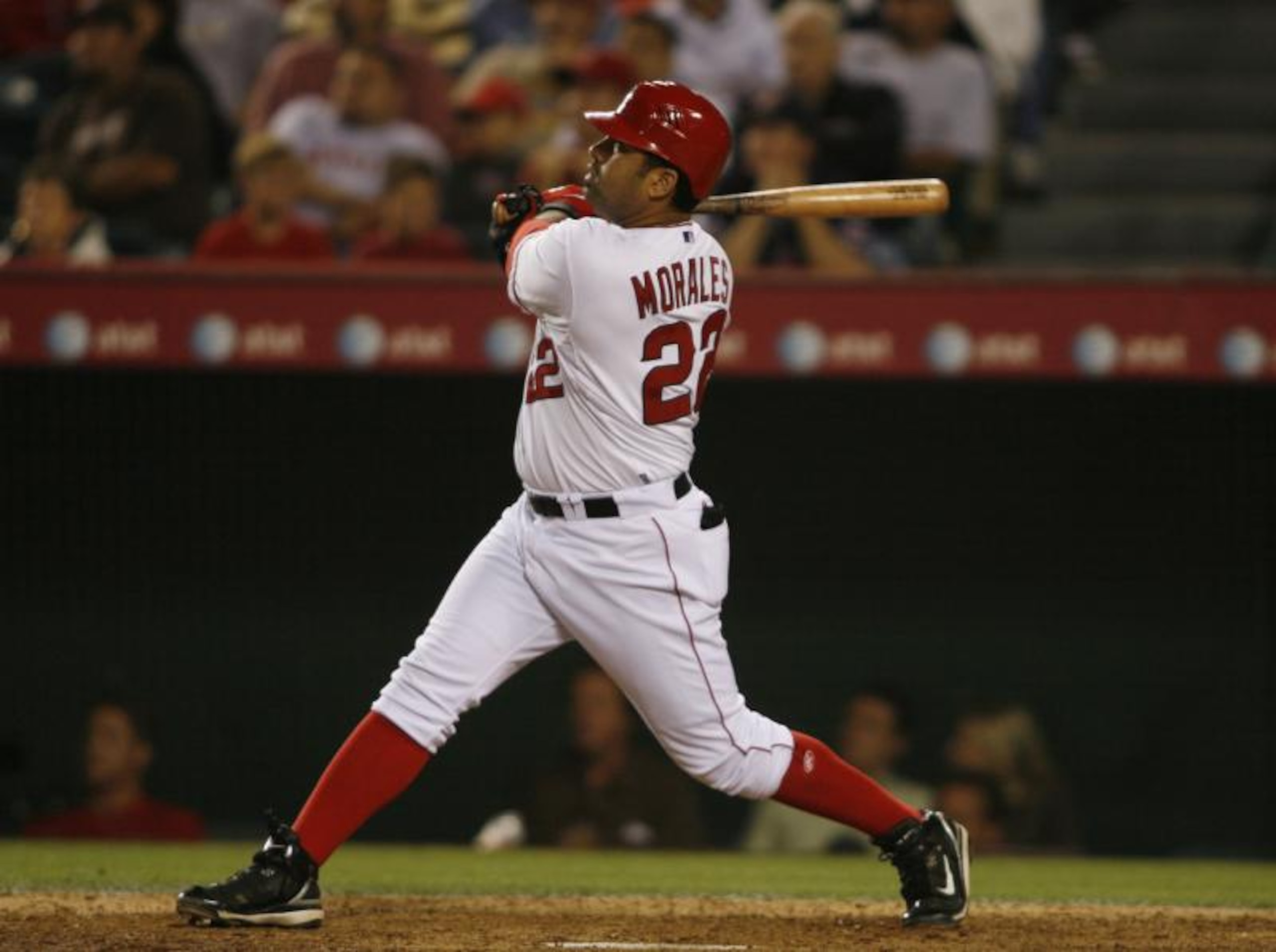 1B Kendry Morales