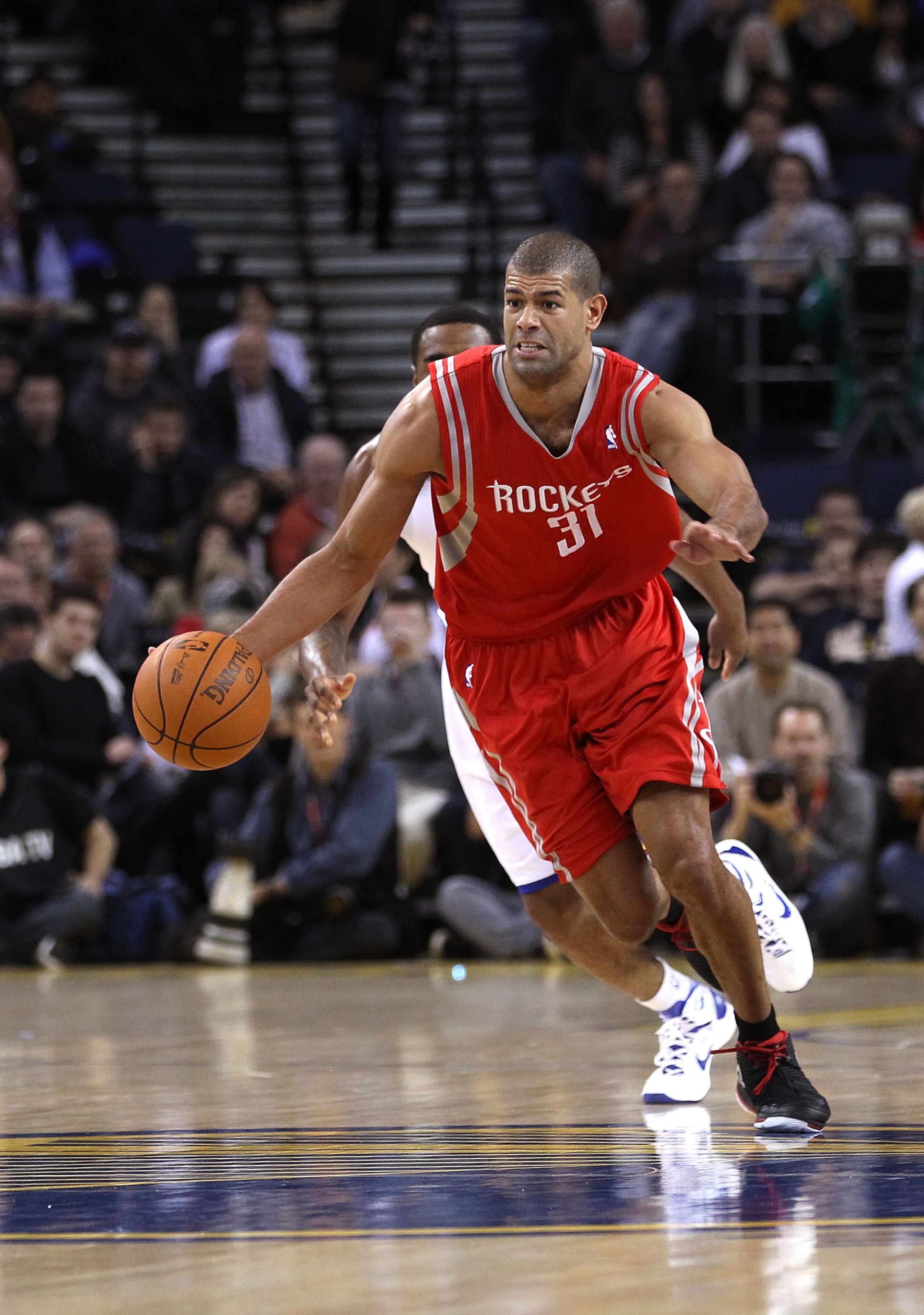 OAKLAND, CA - DECEMBER 20: Shane Battier #31 of the Houston Rockets in action against the Golden State Warriors at Oracle Arena on December 20, 2010 in Oakland, California. NOTE TO USER: User expressly acknowledges and agrees that, by downloading and or OAKLAND, CA - DECEMBER 20: Shane Battier #31 of the Houston Rockets in action against the Golden State Warriors at Oracle Arena on December 20, 2010 in Oakland, California. NOTE TO USER: User expressly acknowledges and agrees that, by downloading and or