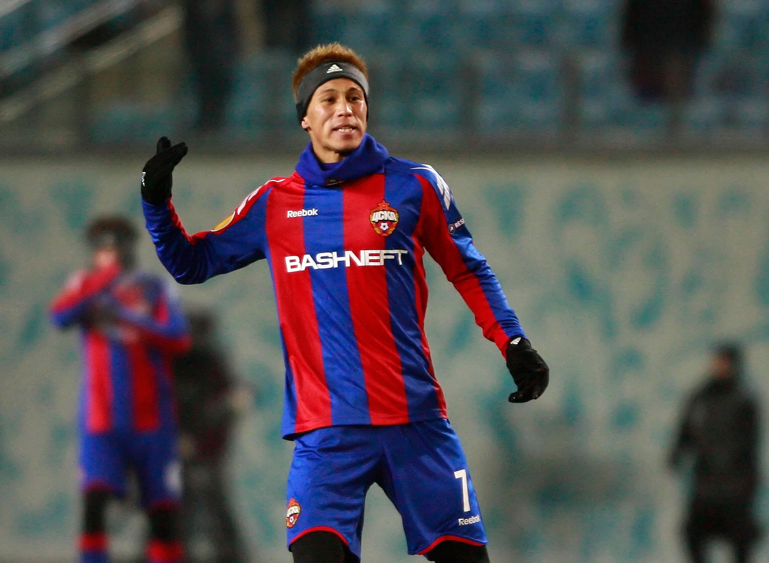 KHIMKI, RUSSIA - DECEMBER 02:  (EMBARGOED FOR PUBLICATION IN ALL JAPANESE MEDIA UNTIL 48 HOURS AFTER CREATE DATE AND TIME) Keisuke Honda of CSKA Moscow is seen during the UEFA Europa League match between PFC CSKA Moscow and FC Lausanne-Sport at the Khimki