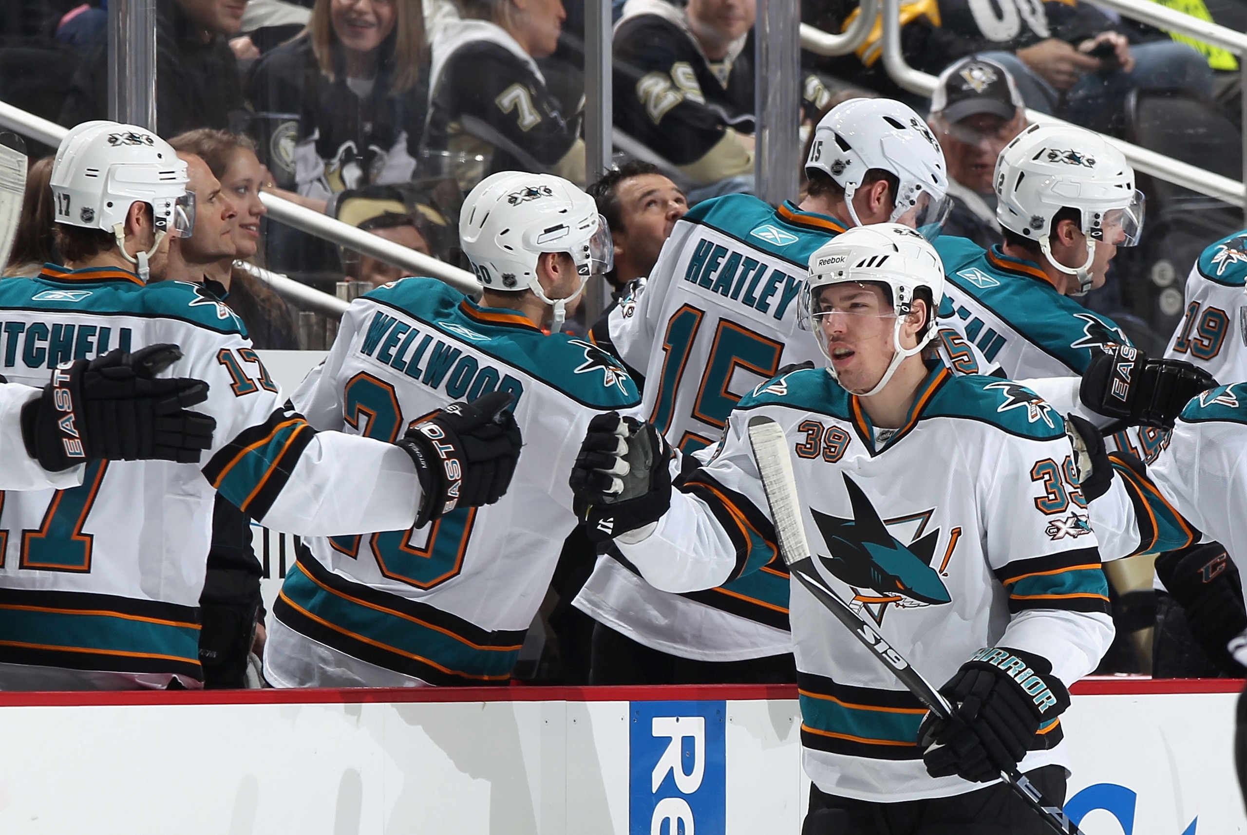 PITTSBURGH, PA - FEBRUARY 23: Logan Couture #39 of the San Jose Sharks celebrates with teammates after scoring during the NHL game against the Pittsburgh Penguins at Consol Energy Center on February 23, 2011 in Pittsburgh, Pennsylvania. The Sharks defeat PITTSBURGH, PA - FEBRUARY 23: Logan Couture #39 of the San Jose Sharks celebrates with teammates after scoring during the NHL game against the Pittsburgh Penguins at Consol Energy Center on February 23, 2011 in Pittsburgh, Pennsylvania. The Sharks defeat