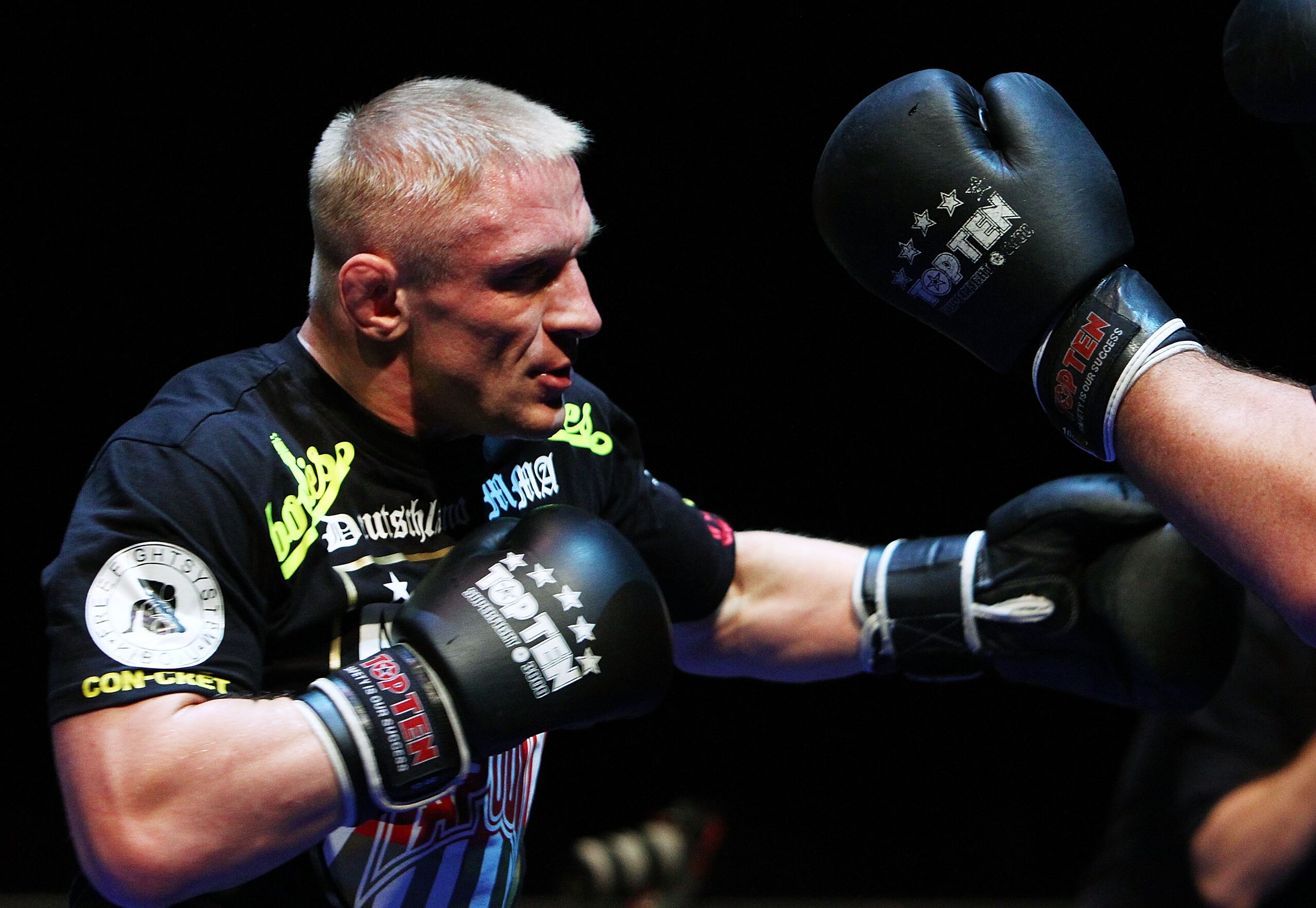 SYDNEY, AUSTRALIA - FEBRUARY 22:  Denis Siver does some glove work during an Open Workout ahead of UFC Sydney 127 at Star City on February 22, 2011 in Sydney, Australia.  (Photo by Mark Nolan/Getty Images)