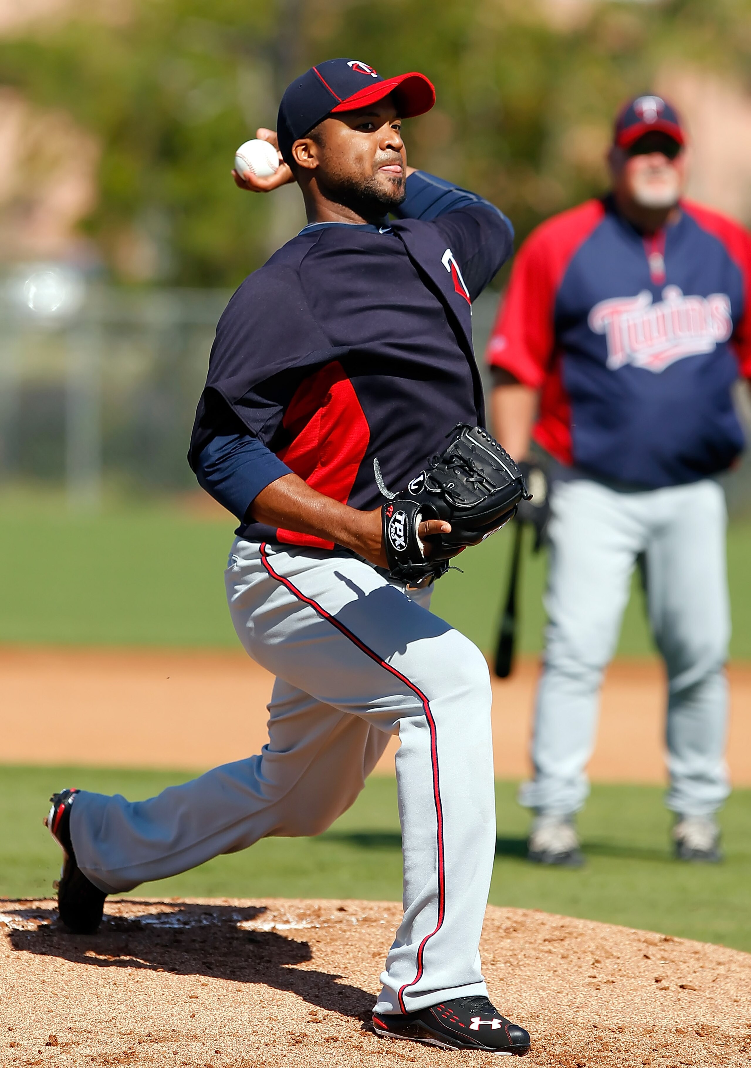 FORT MYERS, FL - FEBRUARY 23: Pitcher Francisco Liriano #47 of the Minnesota Twins throws during a spring training workout session at Hammond Stadium on February 23, 2011 in Fort Myers, Florida. (Photo by J. Meric/Getty Images) FORT MYERS, FL - FEBRUARY 23: Pitcher Francisco Liriano #47 of the Minnesota Twins throws during a spring training workout session at Hammond Stadium on February 23, 2011 in Fort Myers, Florida. (Photo by J. Meric/Getty Images)