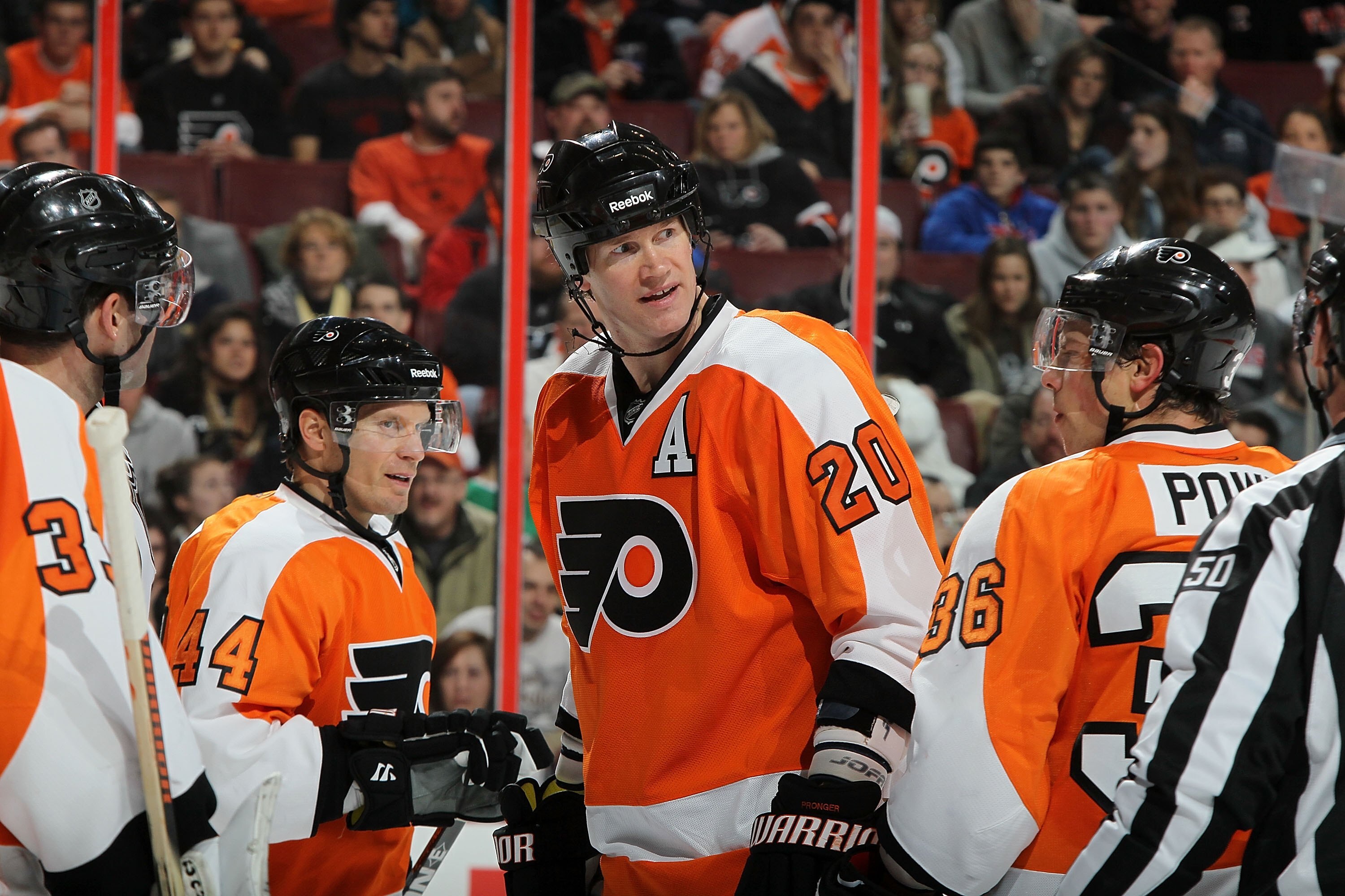 PHILADELPHIA, PA - FEBRUARY 05:  Chris Pronger #20 of the Dallas Stars skates against the Philadelphia Flyers on February 5, 2011 at Wells Fargo Center in Philadelphia, Pennsylvania. The Flyers defeated the Stars 3-1.  (Photo by Jim McIsaac/Getty Images)