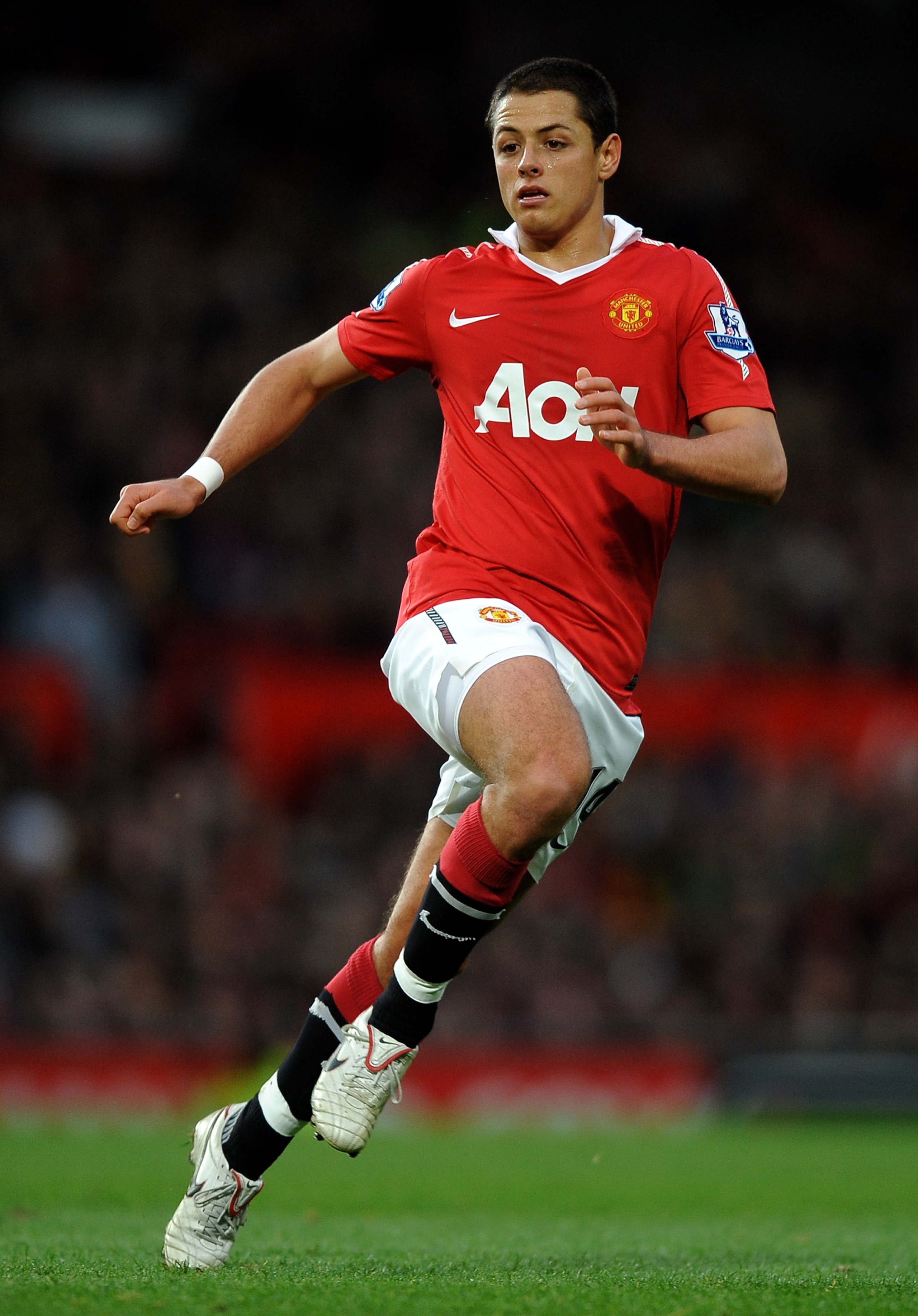 MANCHESTER, ENGLAND - NOVEMBER 06:   Javier Hernandez of Manchester United in action during the Barclays Premier League match between Manchester United and Wolverhampton Wanderers at Old Trafford on November 6, 2010 in Manchester, England. (Photo by Laure