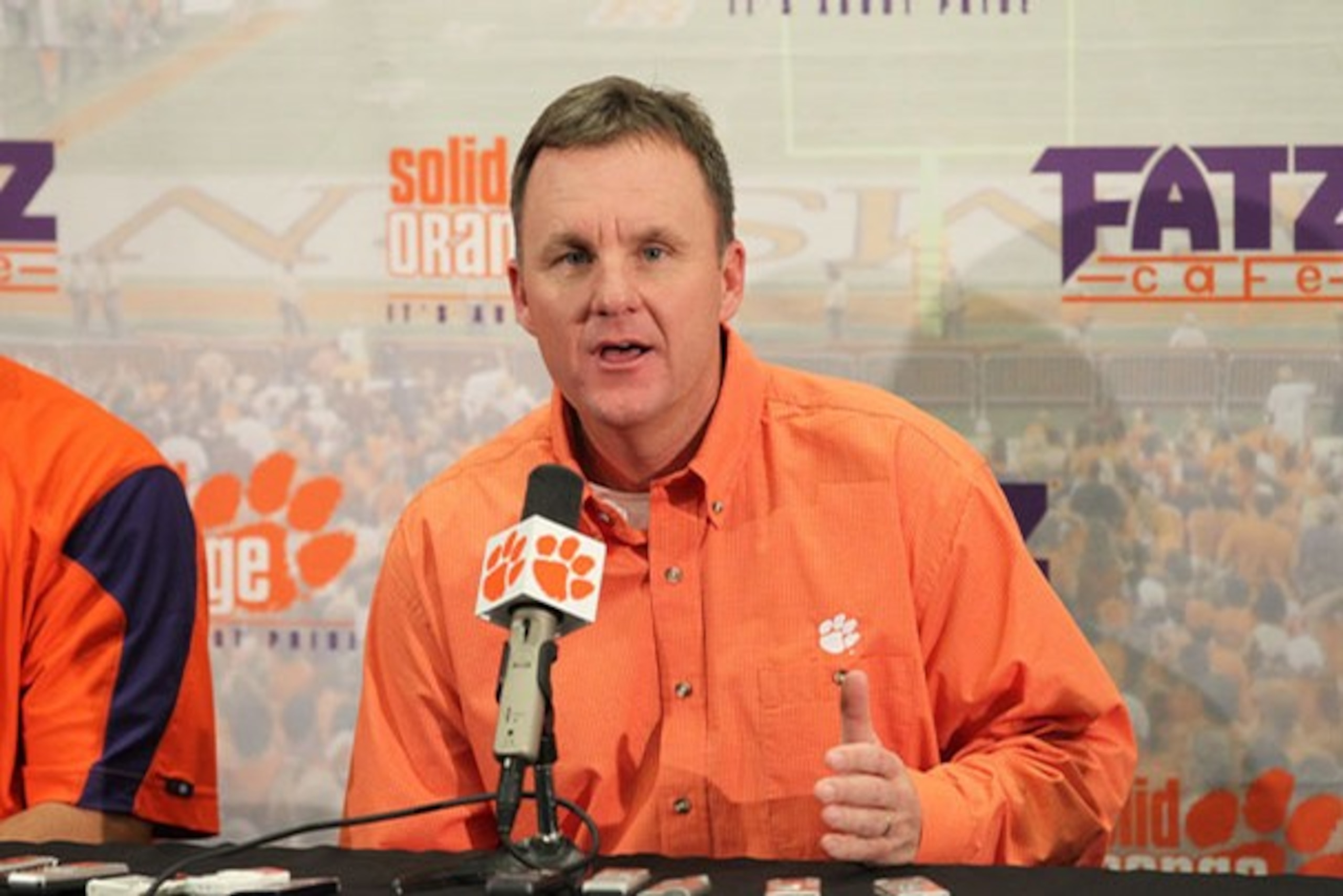 Courtesy of <orangeandwhite.com>