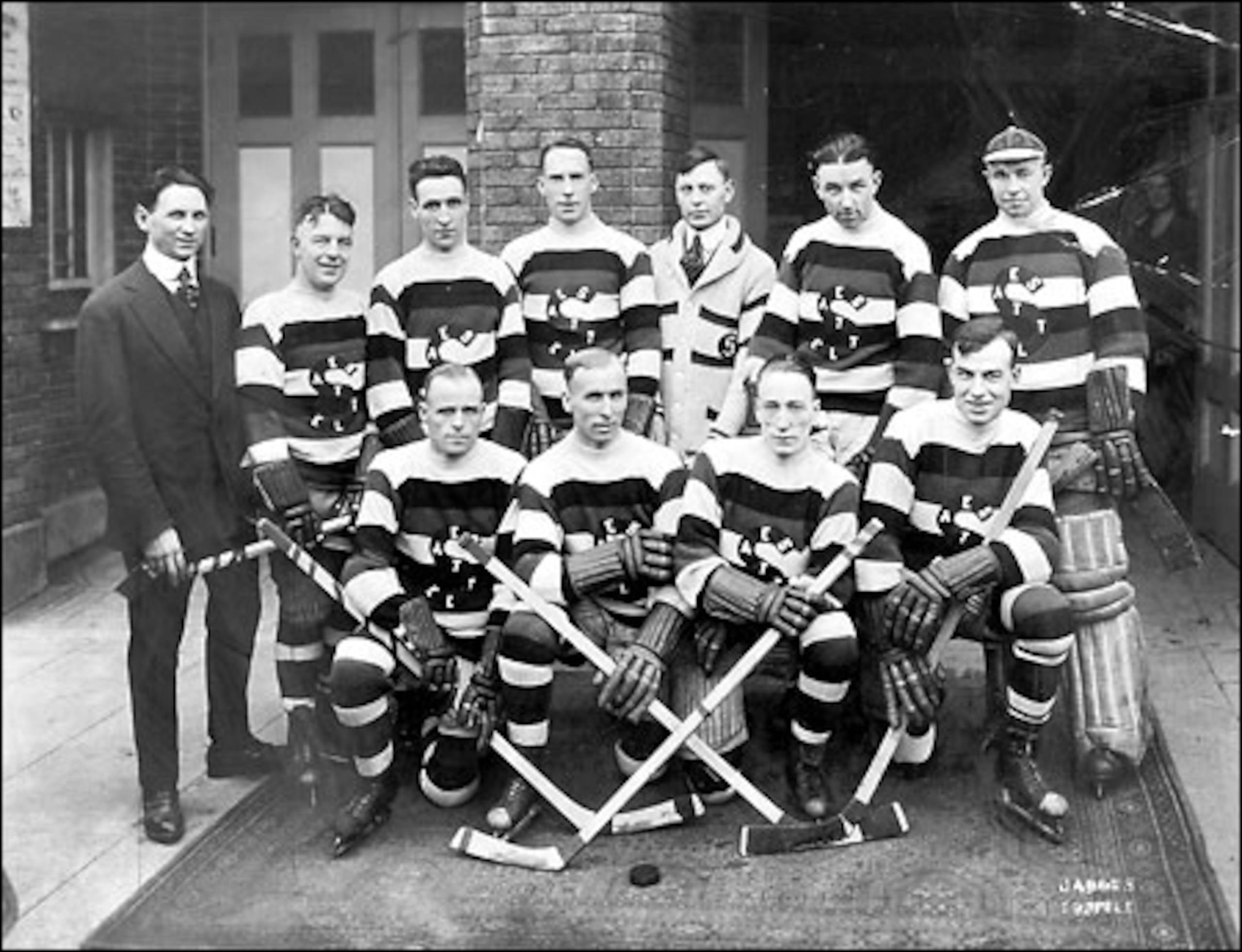 Seattle Metropolitans - 1917 Stanley Cup Champs