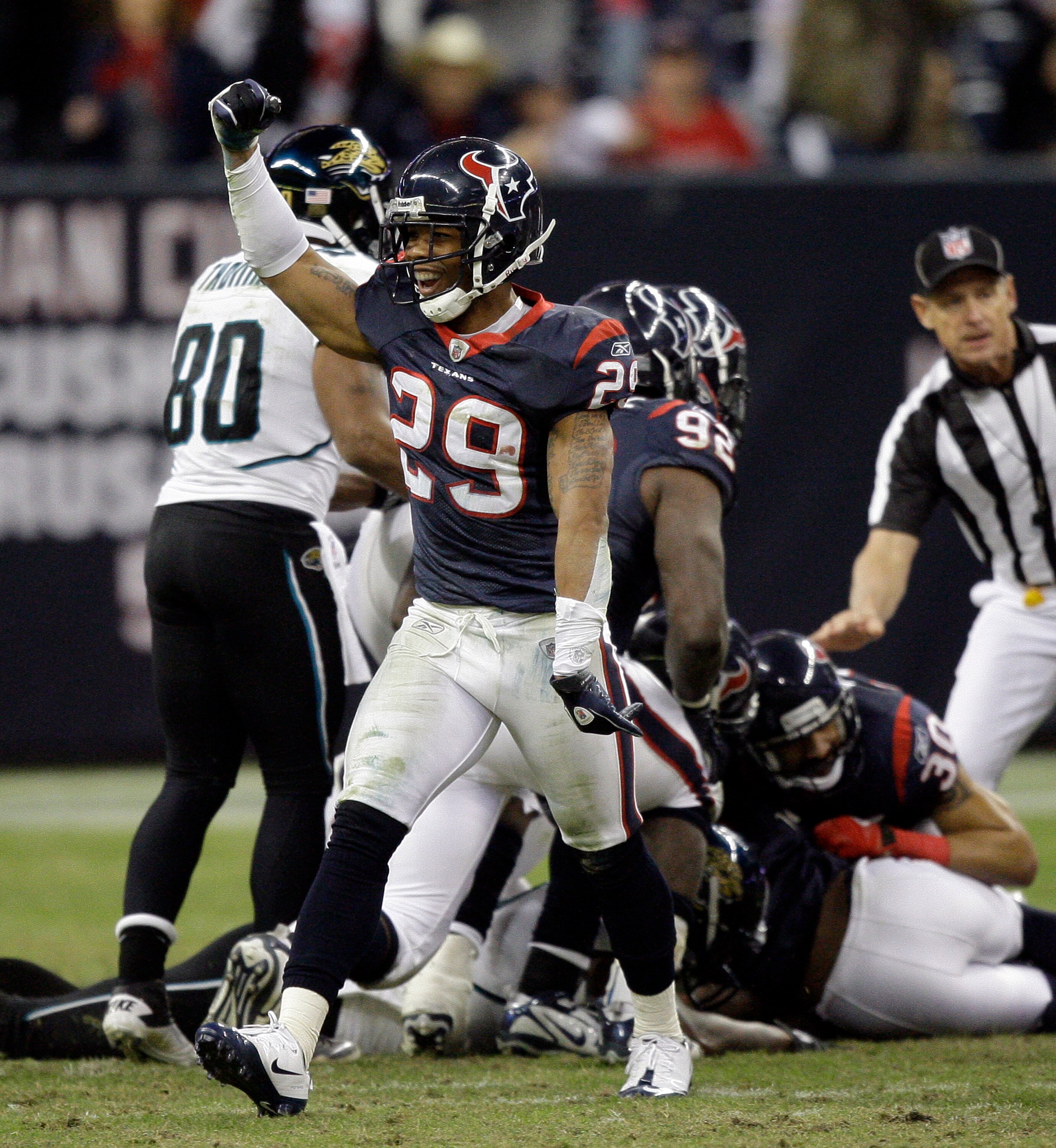 HOUSTON - JANUARY 02: Glover Quin #29 of the Houston Texans celebrates after recovering a fumble late in the fourth quarter against the Jacksonville Jaguars at Reliant Stadium on January 2, 2011 in Houston, Texas. (Photo by Bob Levey/Getty Images) HOUSTON - JANUARY 02: Glover Quin #29 of the Houston Texans celebrates after recovering a fumble late in the fourth quarter against the Jacksonville Jaguars at Reliant Stadium on January 2, 2011 in Houston, Texas. (Photo by Bob Levey/Getty Images)