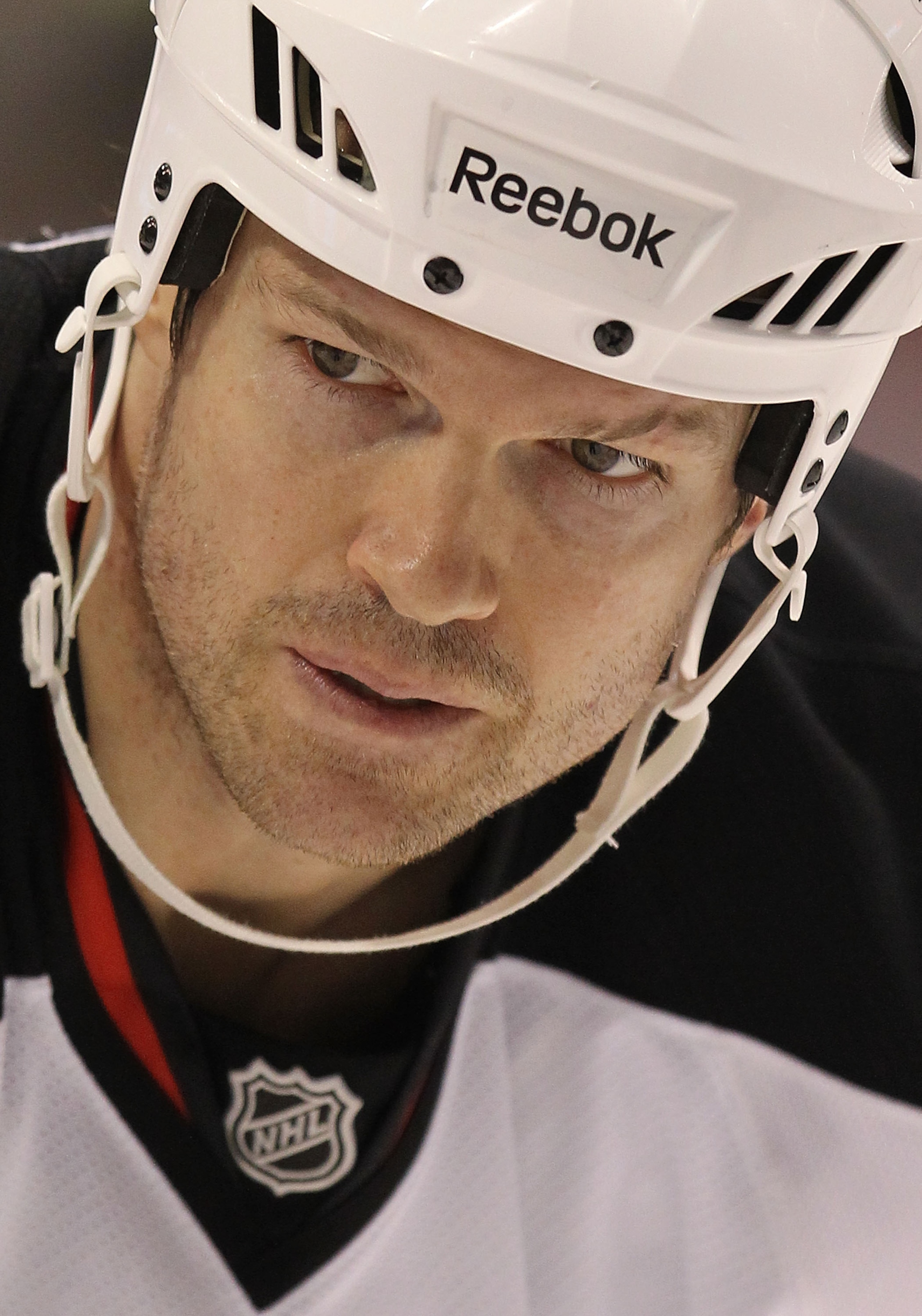 DALLAS, TX - FEBRUARY 22:  Jason Arnott #25 of the New Jersey Devils at American Airlines Center on February 22, 2011 in Dallas, Texas.  (Photo by Ronald Martinez/Getty Images)