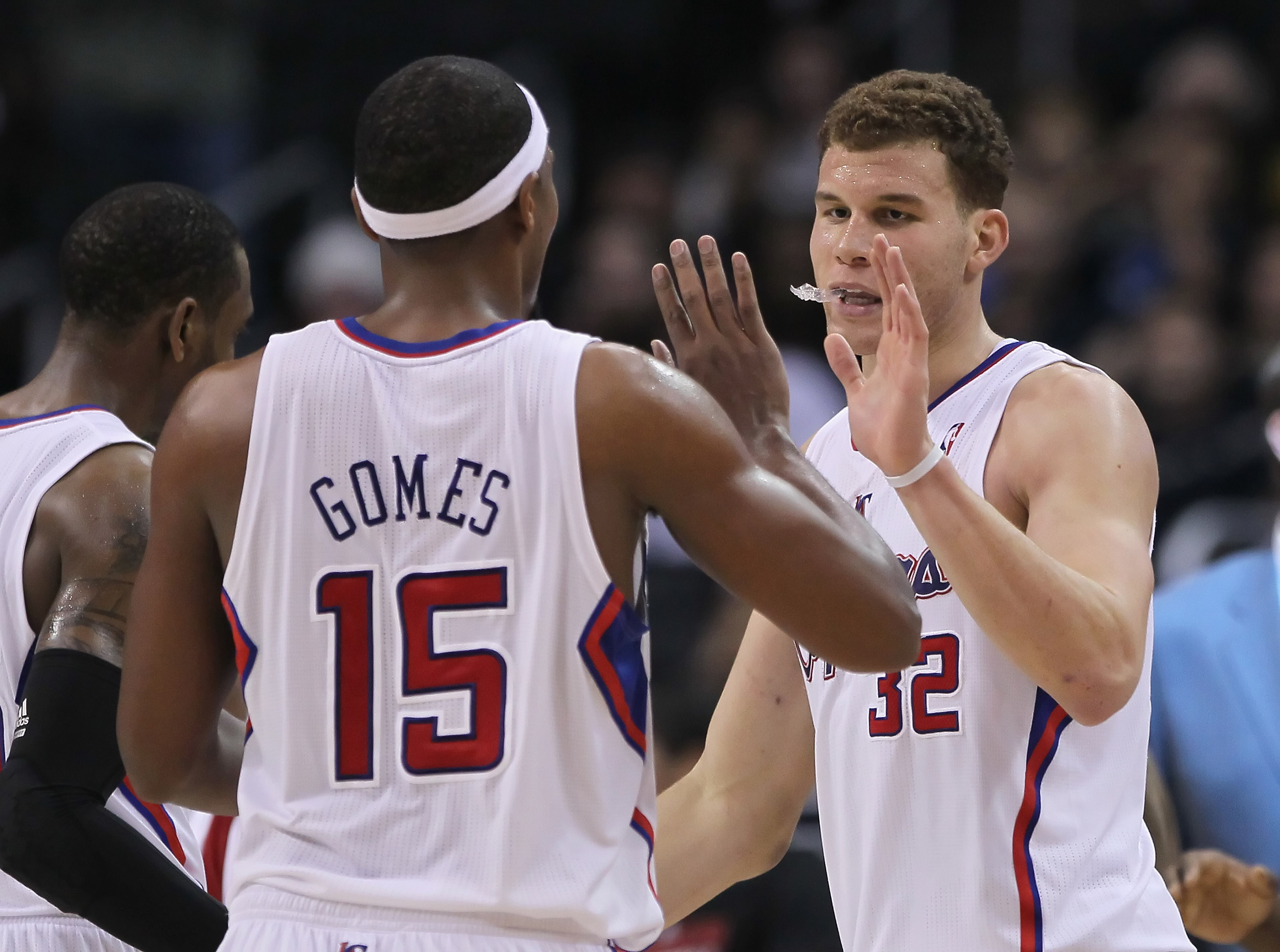 LOS ANGELES, CA - DECEMBER 20:  Blake Griffin #32 of the Los Angeles Clippers receives a high five from teammate Ryan Gomes #15 during the second half against the Minnesota Timberwolves at Staples Center on December 20, 2010 in Los Angeles, California. Th