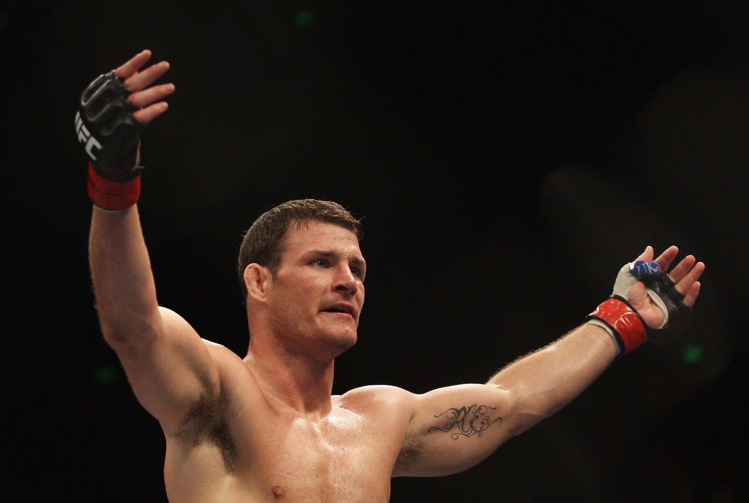 SYDNEY, AUSTRALIA - FEBRUARY 27:  Michael Bisping of Great Britain celebrates his victory over Jorge Rivera of the USA in their middleweight bout part of at UFC 127 at Acer Arena on February 27, 2011 in Sydney, Australia.  (Photo by Mark Kolbe/Getty Image