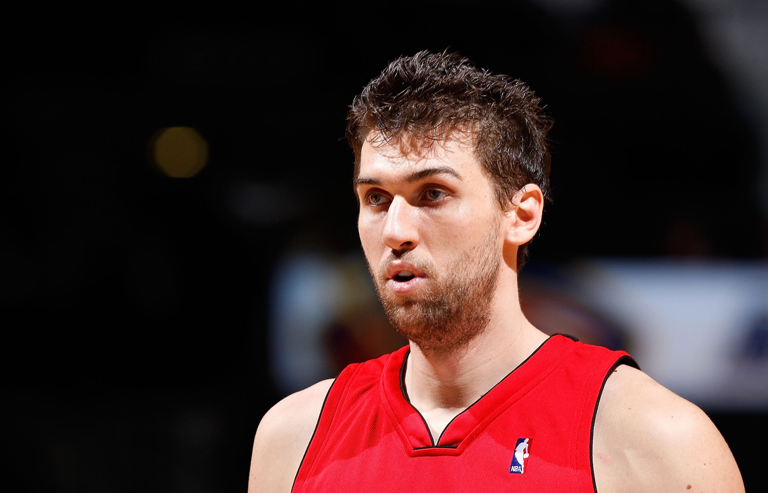 ATLANTA - DECEMBER 02: Andrea Bargnani #7 of the Toronto Raptors against the Atlanta Hawks at Philips Arena on December 2, 2009 in Atlanta, Georgia. NOTE TO USER: User expressly acknowledges and agrees that, by downloading and/or using this Photograph, ATLANTA - DECEMBER 02: Andrea Bargnani #7 of the Toronto Raptors against the Atlanta Hawks at Philips Arena on December 2, 2009 in Atlanta, Georgia. NOTE TO USER: User expressly acknowledges and agrees that, by downloading and/or using this Photograph,
