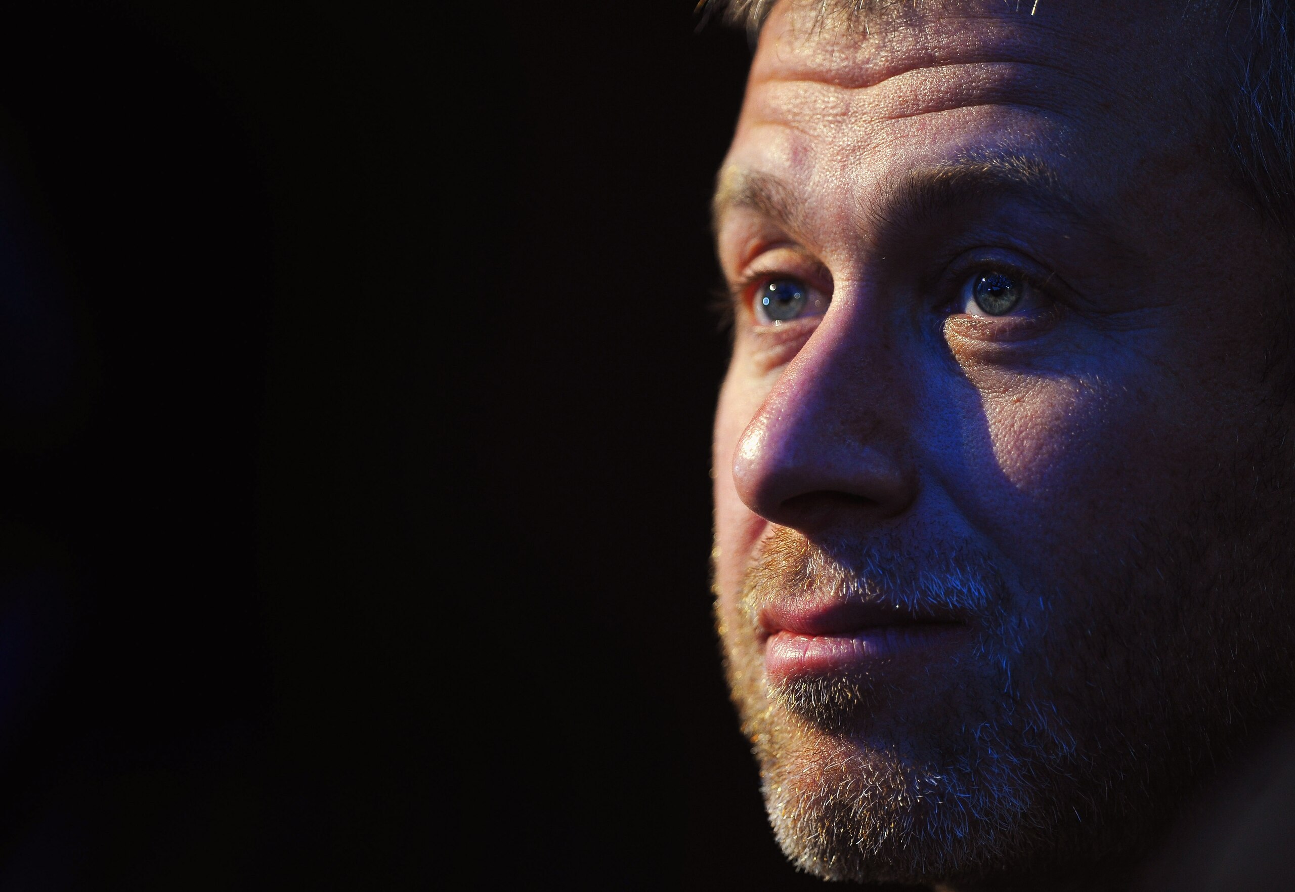 ZURICH, SWITZERLAND - DECEMBER 02: Roman Abramovich sits amongst the Russian Bid Team after winning the bid to host the 2018 Tournament duirng the FIFA World Cup 2018 & 2022 Host Countries Announcement at the Messe Conference Centre on December 2, 2010 ZURICH, SWITZERLAND - DECEMBER 02: Roman Abramovich sits amongst the Russian Bid Team after winning the bid to host the 2018 Tournament duirng the FIFA World Cup 2018 & 2022 Host Countries Announcement at the Messe Conference Centre on December 2, 2010