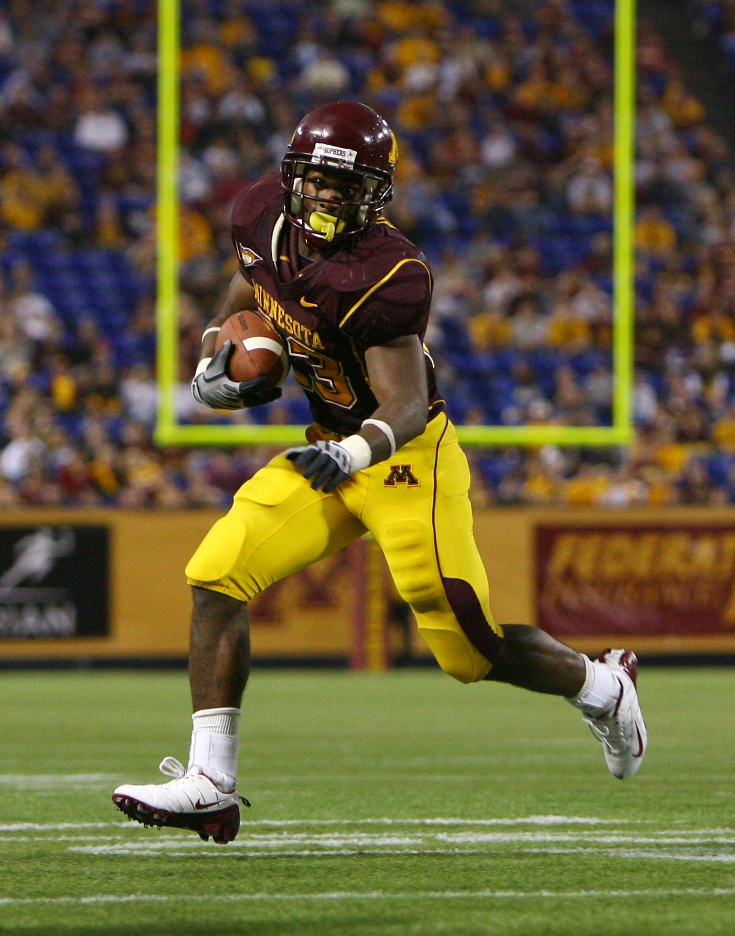MINNEAPOLIS - SEPTEMBER 13:  Running back DeLeon Eskridge #23 of the Minnesota Golden Gophers carries the ball in the third quarter against the Montana State Bobcats at the Metrodome on September 13, 2008 in Minneapolis, Minnesota. Minnesota defeated Mont
