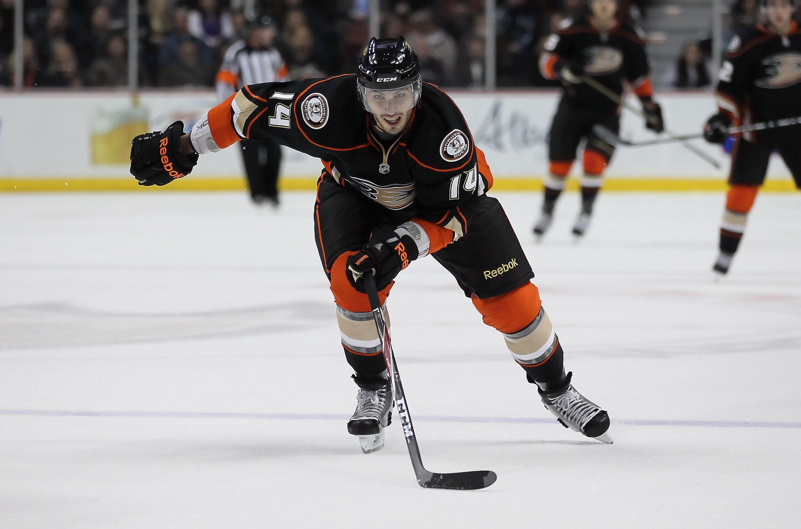 ANAHEIM, CA - JANUARY 07:  Maxim Lapierre #14 of the Anaheim Ducks skates against the Columbus Blue Jackets at the Honda Center on January 7, 2011 in Anaheim, California.  (Photo by Jeff Gross/Getty Images)
