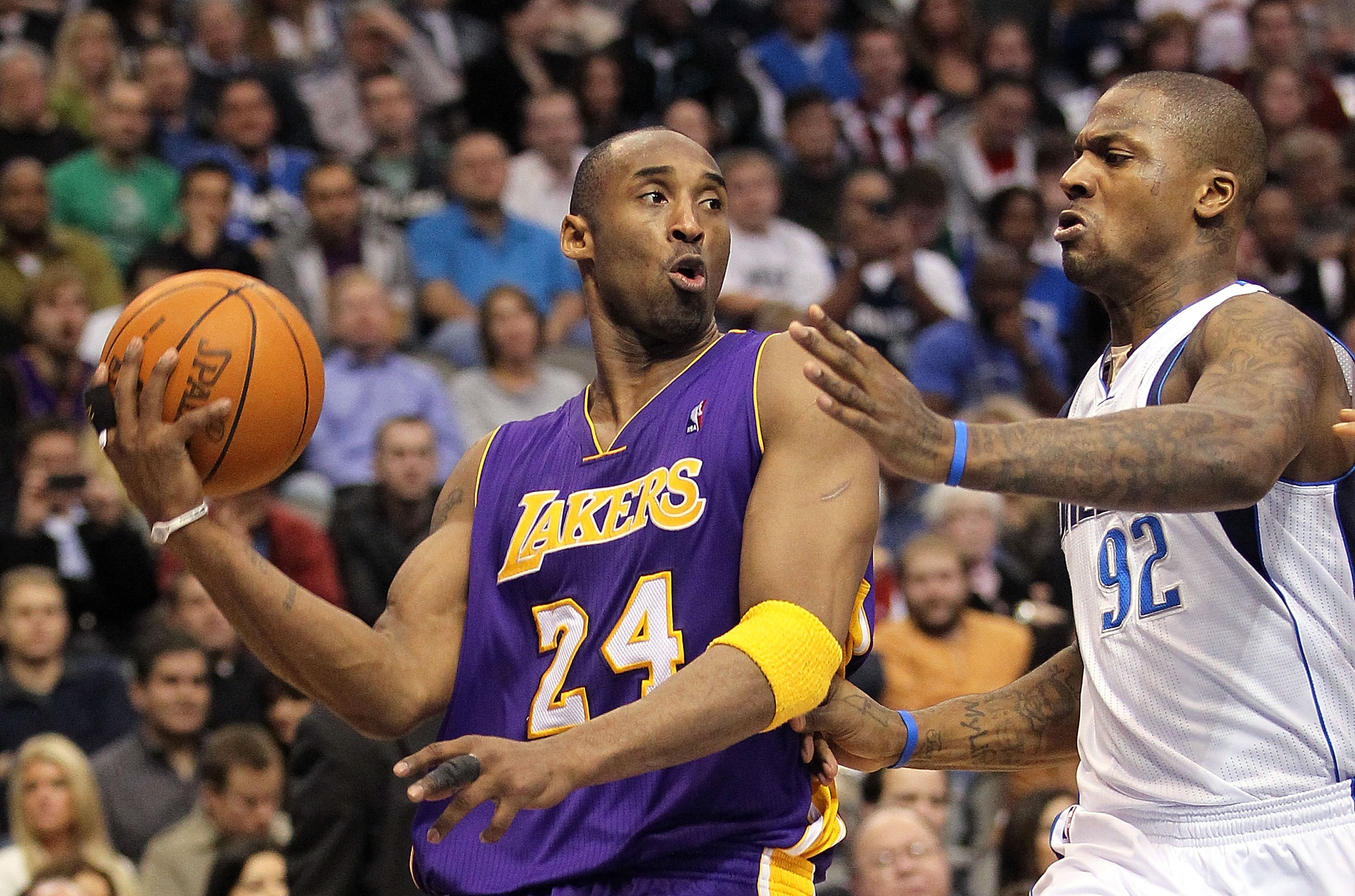 DALLAS, TX - JANUARY 19:  Kobe Bryant #24 of the Los Angeles Lakers at American Airlines Center on January 19, 2011 in Dallas, Texas.  NOTE TO USER: User expressly acknowledges and agrees that, by downloading and or using this photograph, User is consenti