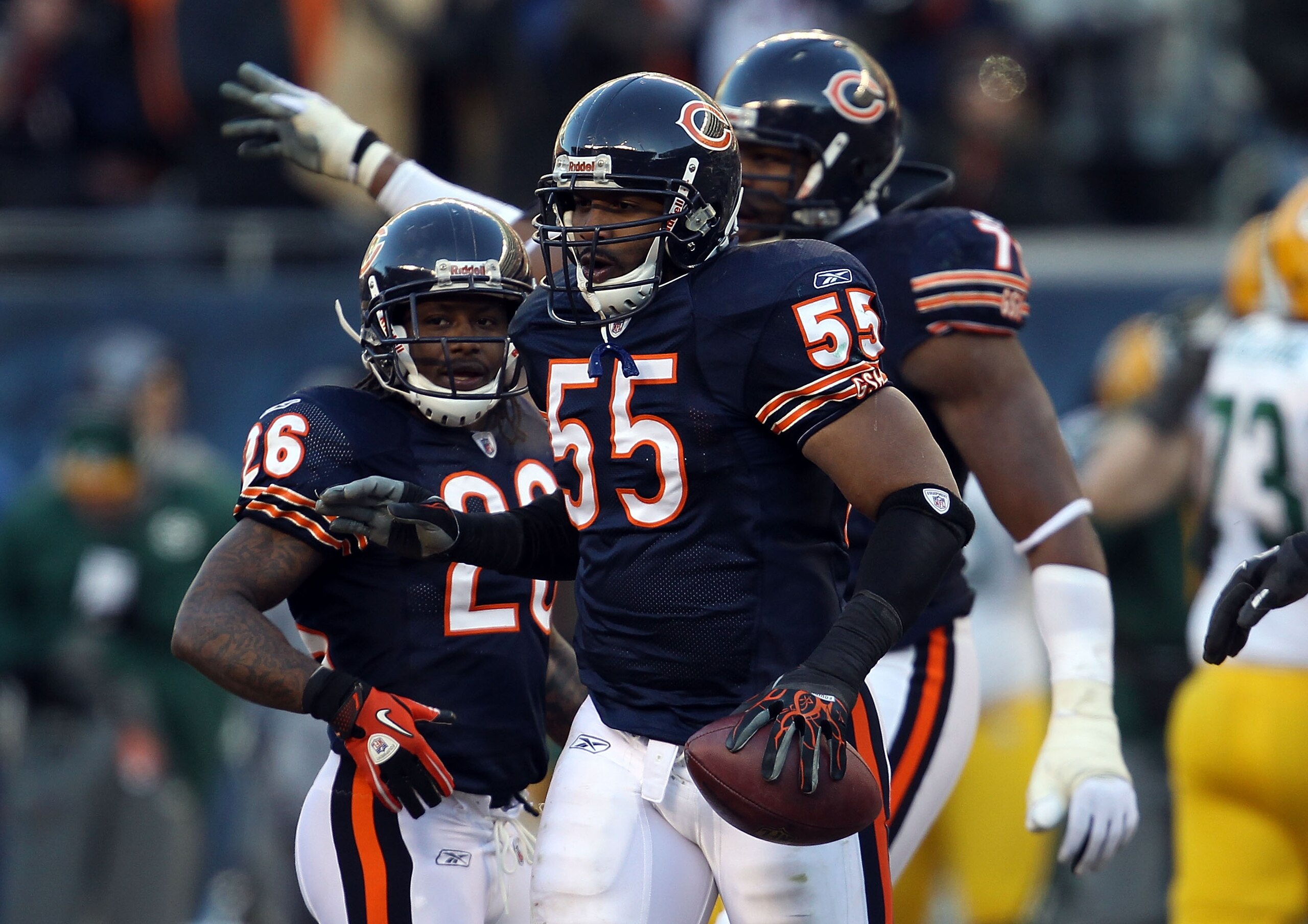 CHICAGO, IL - JANUARY 23:  Linebacker Lance Briggs #55 of the Chicago Bears reacts after an interception late in the second quarter against the Green Bay Packers in the NFC Championship Game at Soldier Field on January 23, 2011 in Chicago, Illinois.  (Pho