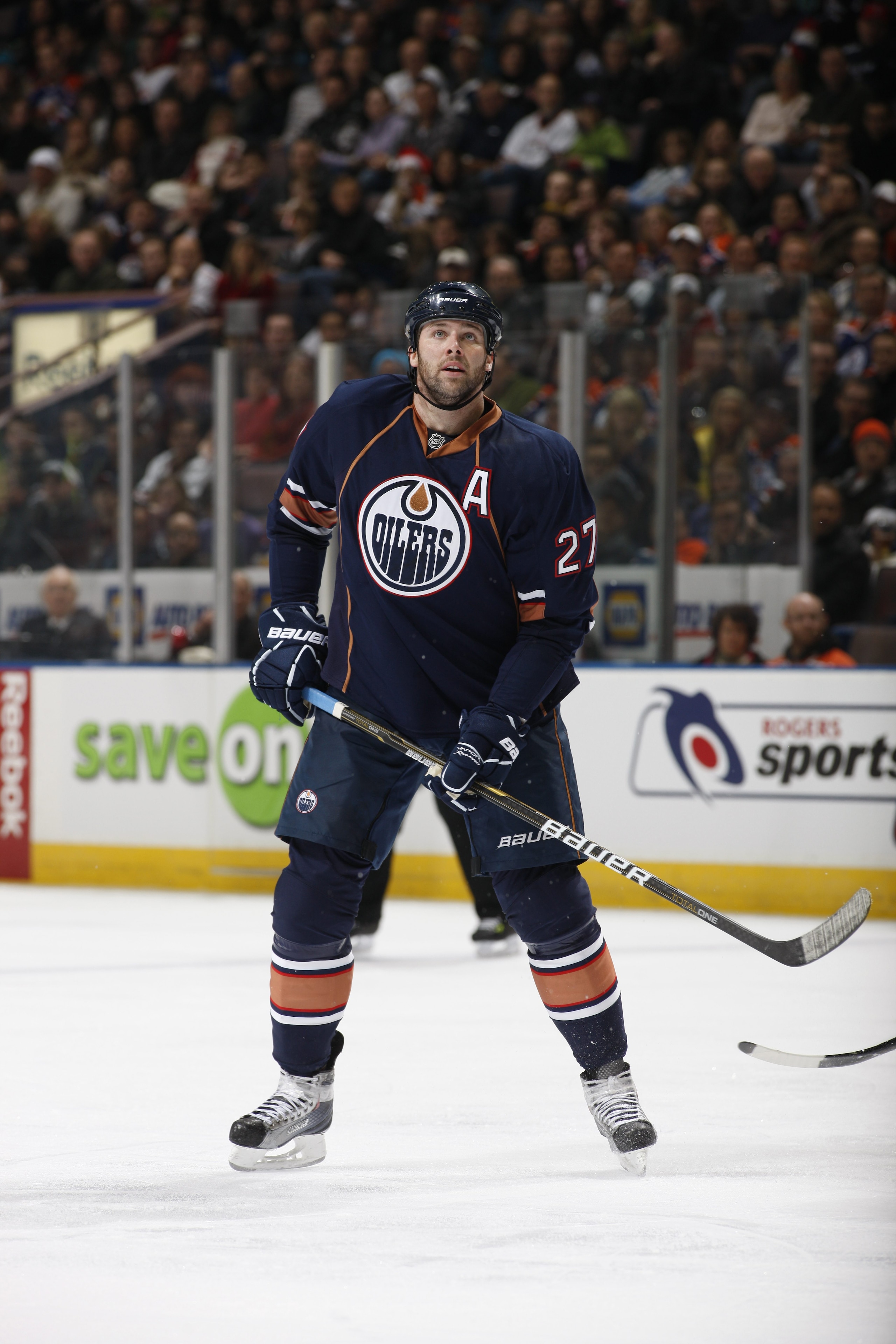 EDMONTON, CANADA - DECEMBER 16: Dustin Penner #27 of the Edmonton Oilers skates against the Columbus Blue Jackets on December 16, 2010 at Rexall Place in Edmonton, Alberta, Canada. (Photo by Dale MacMillan/Getty Images) EDMONTON, CANADA - DECEMBER 16: Dustin Penner #27 of the Edmonton Oilers skates against the Columbus Blue Jackets on December 16, 2010 at Rexall Place in Edmonton, Alberta, Canada. (Photo by Dale MacMillan/Getty Images)