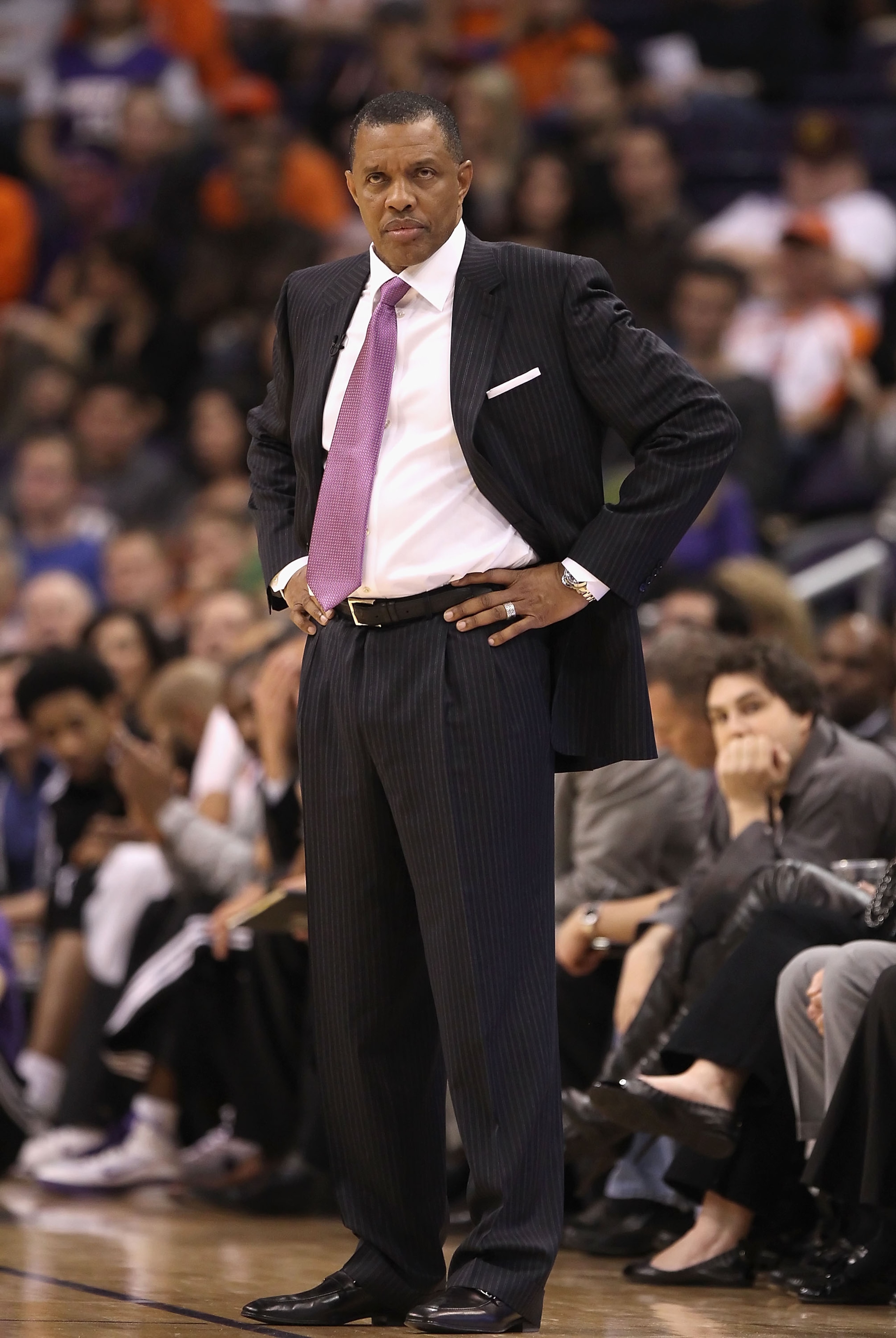 PHOENIX, AZ - JANUARY 14:  Head coach Alvin Gentry of the Phoenix Suns during the NBA game against the Portland Trail Blazers at US Airways Center on January 14, 2011 in Phoenix, Arizona. The Suns defeated the Trail Blazers 115-111. NOTE TO USER: User exp