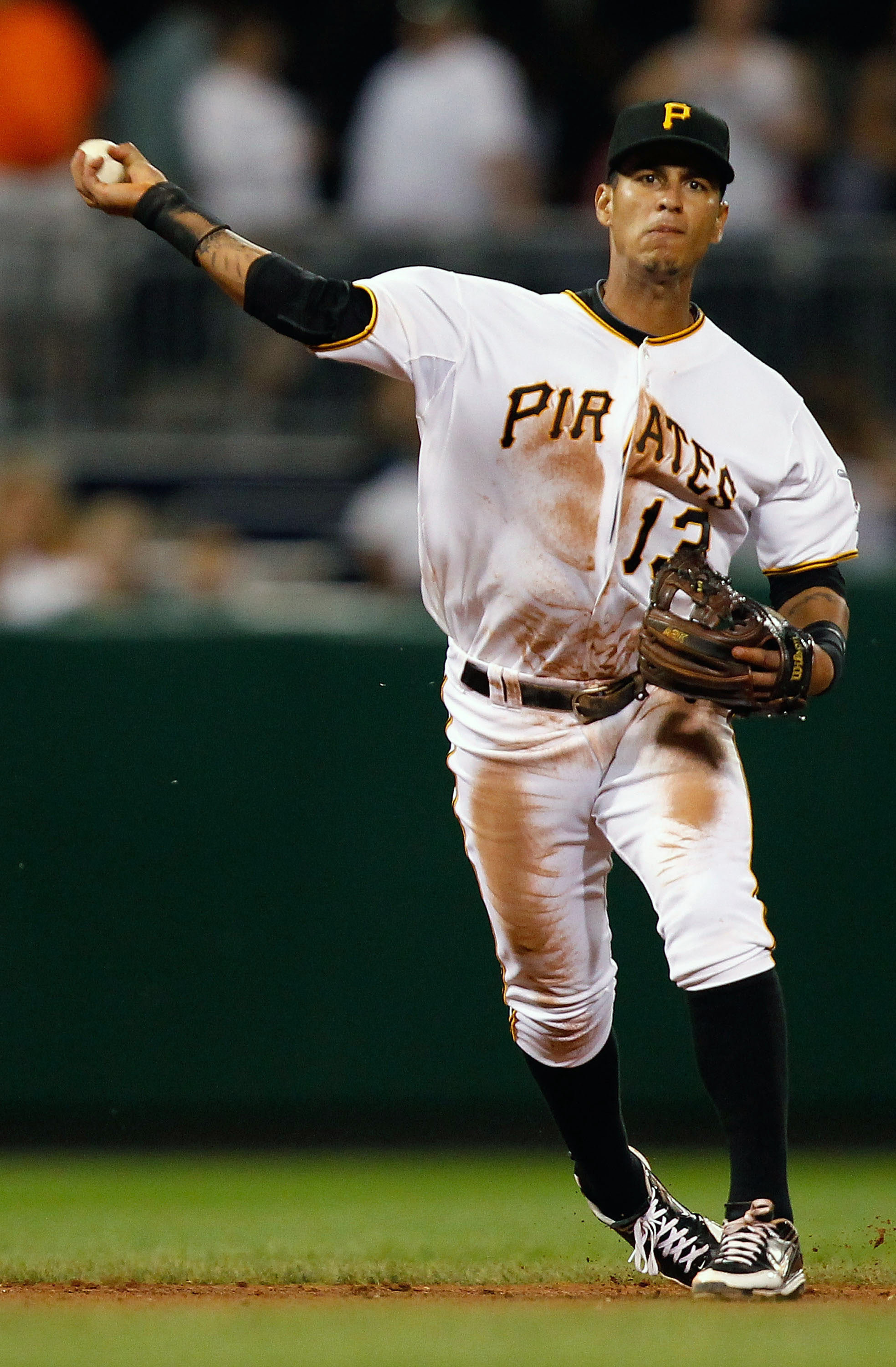 Pittsburgh Pirates' Ronny Cedeno during spring training baseball practice,  Sunday, Feb. 20, 2011, in Bradenton, Fla. (AP Photo/Eric Gay Stock Photo -  Alamy