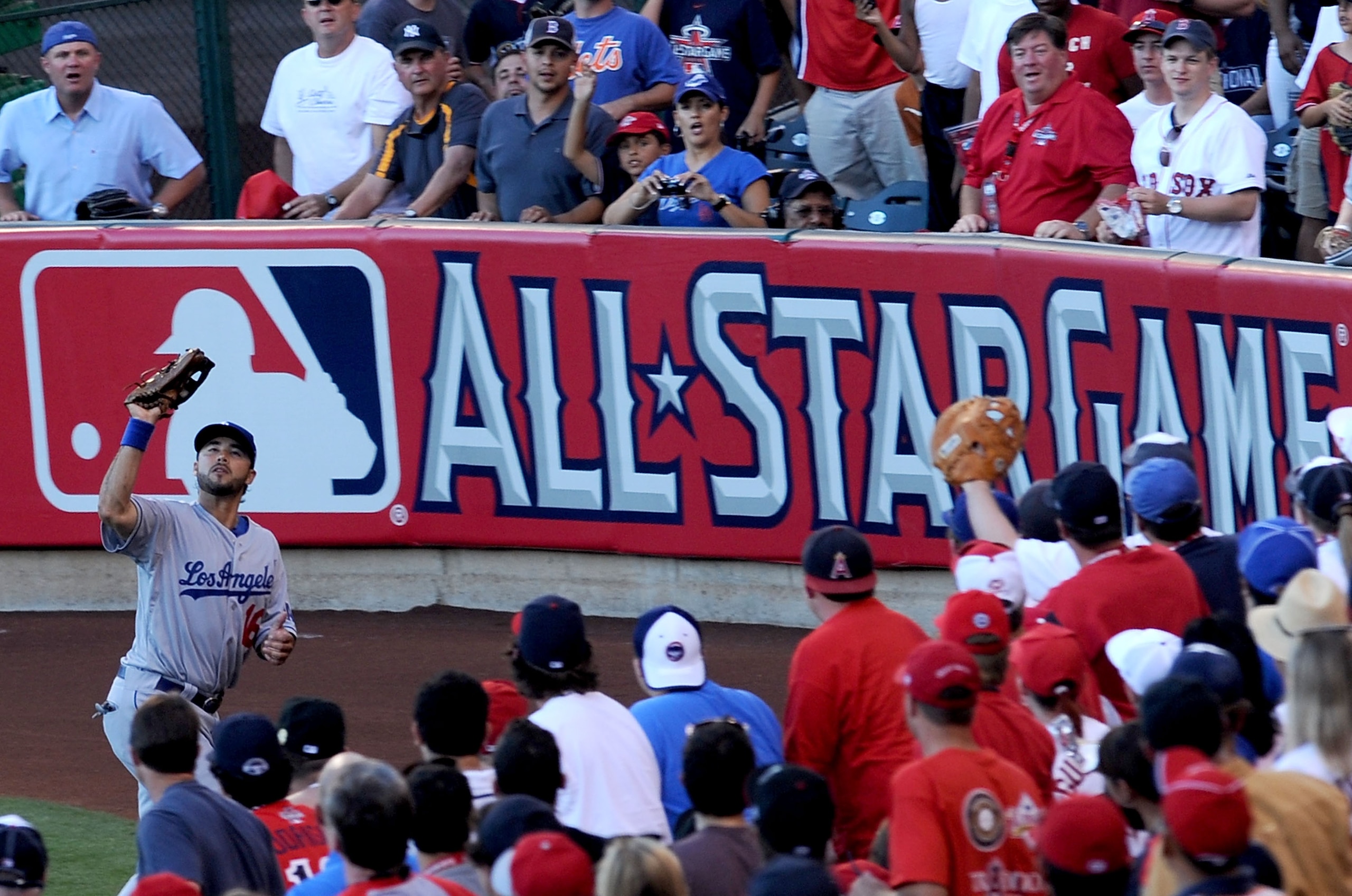 ANAHEIM, CA - JULY 13: National League All-Star Andre Ethier #16 of the Los Angeles Dodgers runs to catch the ball during the 81st MLB All-Star Game at Angel Stadium of Anaheim on July 13, 2010 in Anaheim, California. (Photo by Michael Buckner/Getty Ima ANAHEIM, CA - JULY 13: National League All-Star Andre Ethier #16 of the Los Angeles Dodgers runs to catch the ball during the 81st MLB All-Star Game at Angel Stadium of Anaheim on July 13, 2010 in Anaheim, California. (Photo by Michael Buckner/Getty Ima