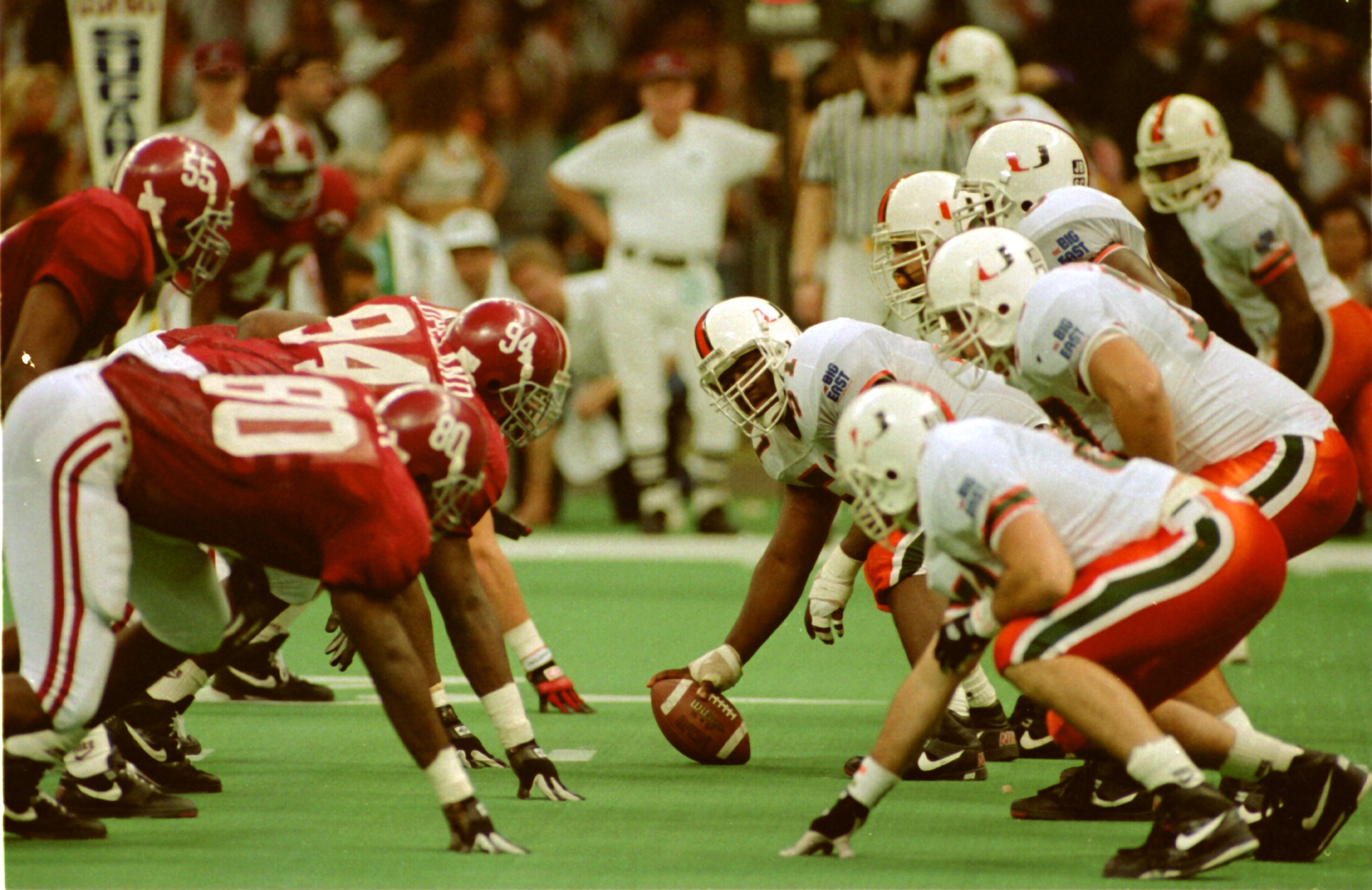 1 JAN 1993: THE UNIVERSITY OF ALABAMA AND THE UNIVERSITY OF MIAMI SQUARE OFF IN THE 1993 SUGAR BOWL IN THE SUPERDOME IN NEW ORLEANS, LOUISIANA. THE CRIMSON TIDE DEFEATED THE HURRICANES 34-13. MandatoryCredit: Tim Defrisco/ALLSPORT 1 JAN 1993: THE UNIVERSITY OF ALABAMA AND THE UNIVERSITY OF MIAMI SQUARE OFF IN THE 1993 SUGAR BOWL IN THE SUPERDOME IN NEW ORLEANS, LOUISIANA. THE CRIMSON TIDE DEFEATED THE HURRICANES 34-13. MandatoryCredit: Tim Defrisco/ALLSPORT