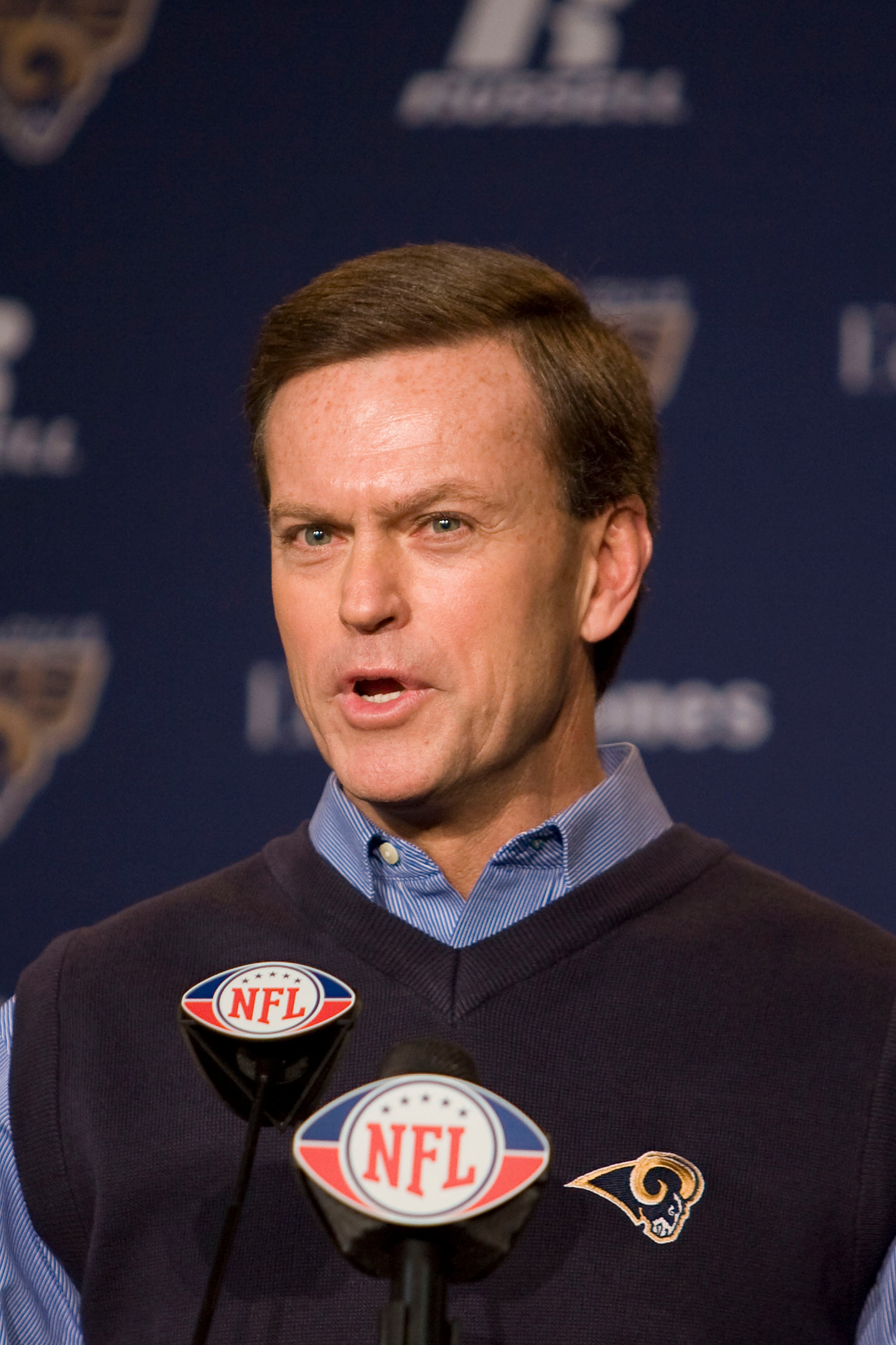 ST. LOUIS, MO. - JANUARY 19: St. Louis Rams' general manager Billy Devaney introduces newly appointed head coach Steve Spagnuolo during a press conference on January 19, 2009 at the Russell Training Center in St. Louis, Missouri.  (Photo by Dilip Vishwana