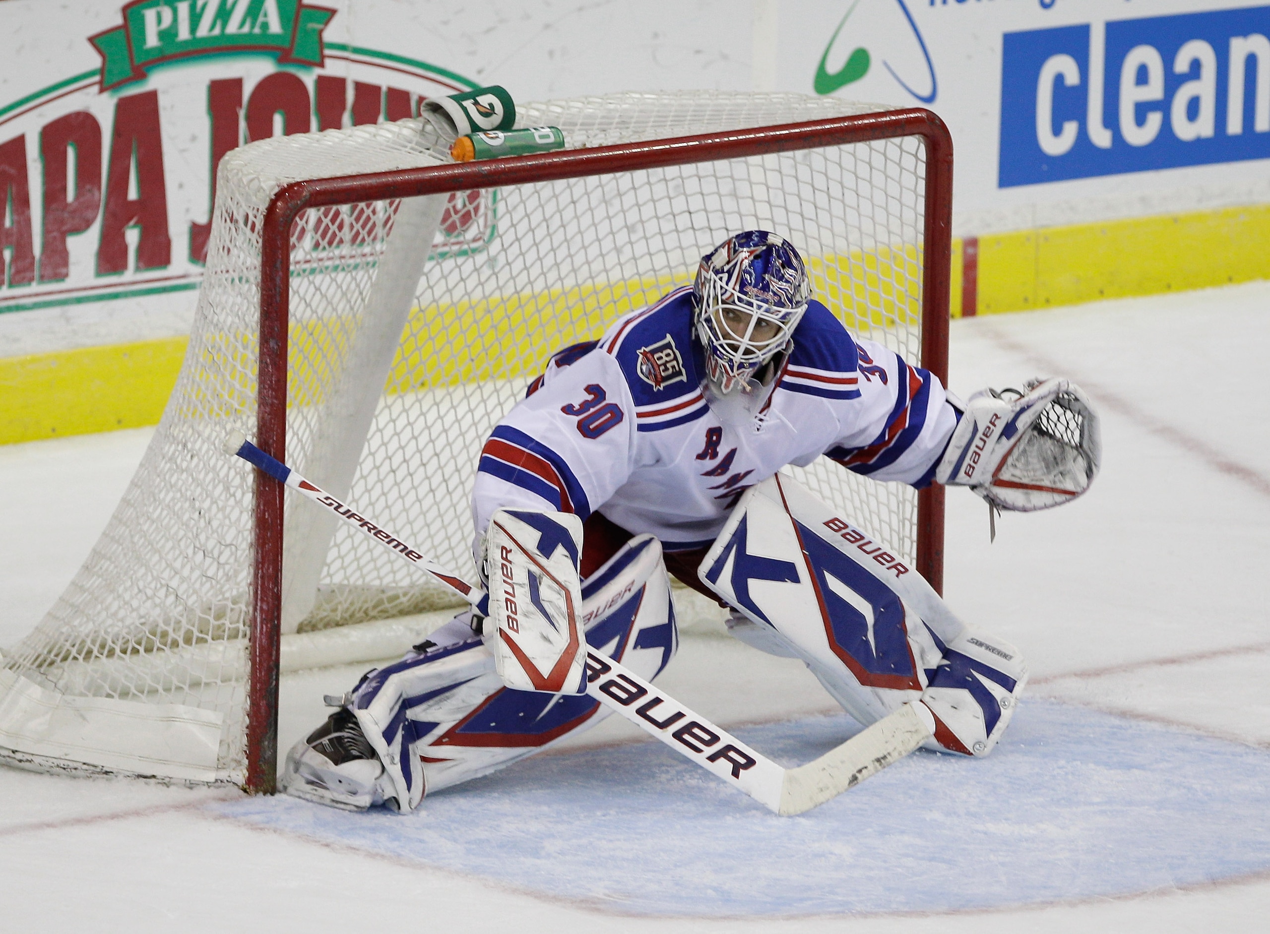WASHINGTON, DC - FEBRUARY 25: Goalie Henrik Lundqvist #30 against the Washington Capitals at the Verizon Center on February 25, 2011 in Washington, DC. The Rangers won 6-0.  (Photo by Rob Carr/Getty Images)