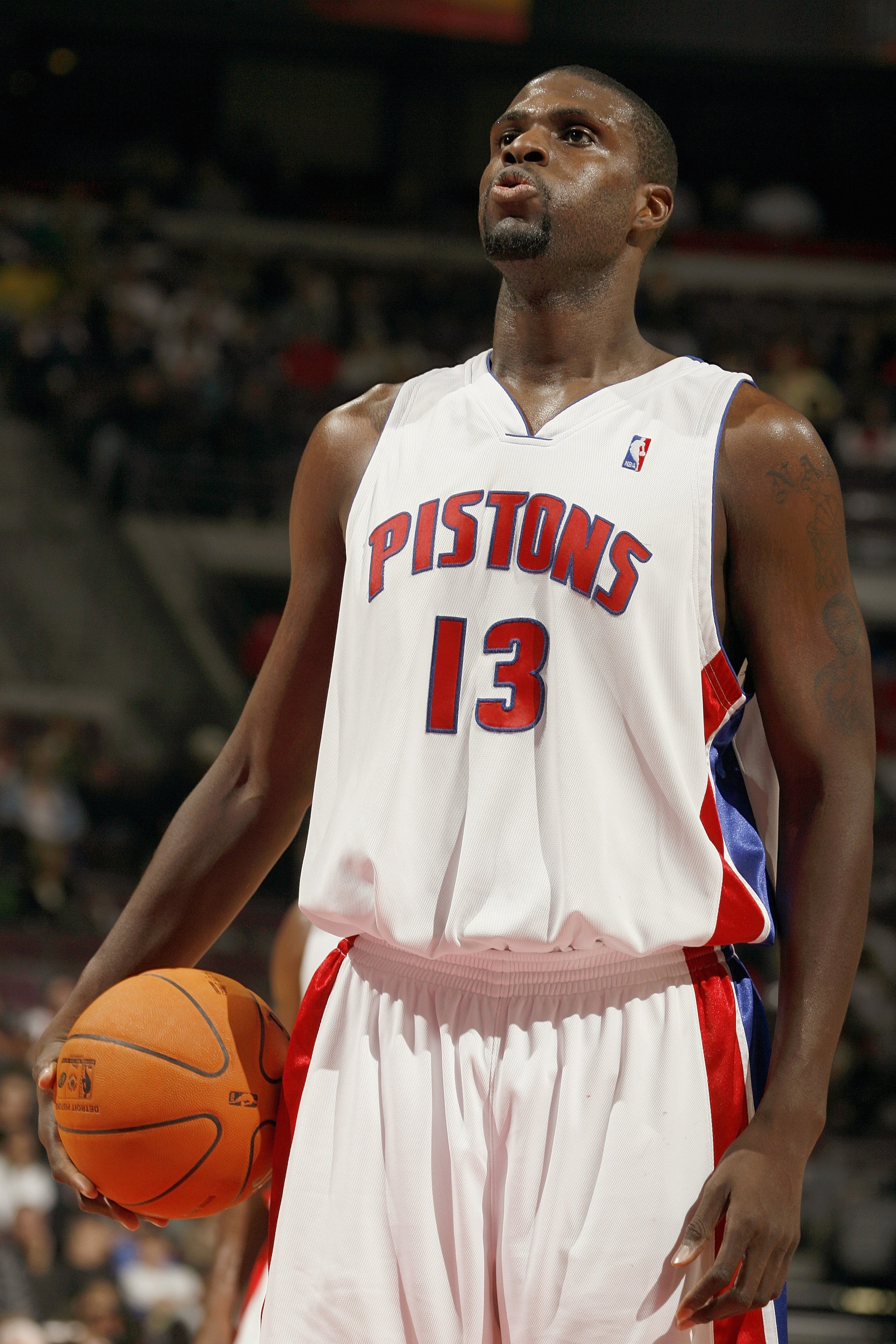 AUBURN HILLS, MI - NOVEMBER 15:  Nazr Mohammed #13 of the Detroit Pistons gets ready to shoot a free throw during the NBA game against the New Orleans/Oklahoma City Hornets on November 15, 2006 at the Palace of Auburn Hills in Auburn Hills, Michigan. The 