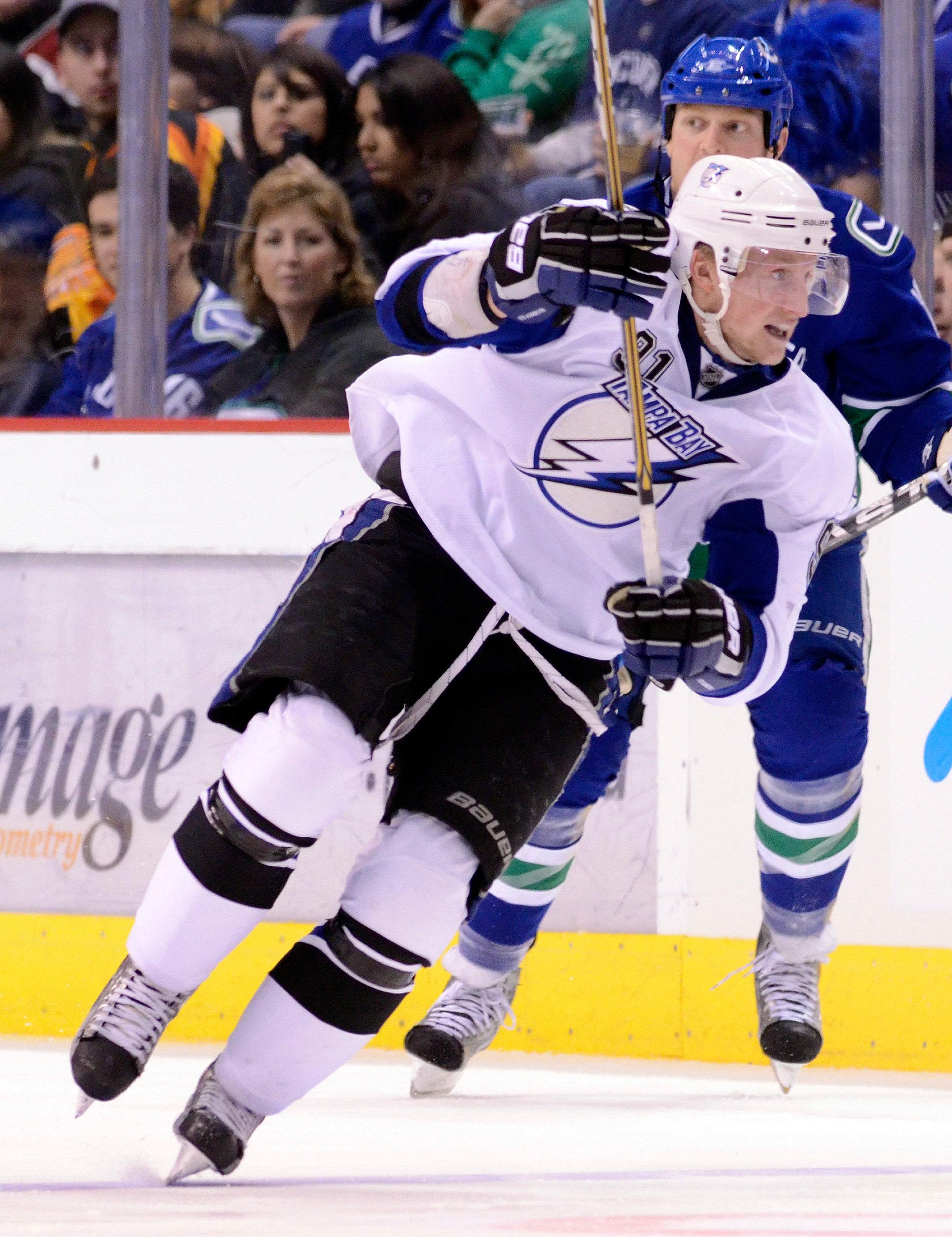 VANCOUVER, CANADA - DECEMBER 11: Steven Stamkos #91 of the Tampa Bay Lightning skates during NHL action on December 11, 2010 against the Vancouver Canucks at Rogers Arena in Vancouver, BC, Canada.  (Photo by Rich Lam/Getty Images)