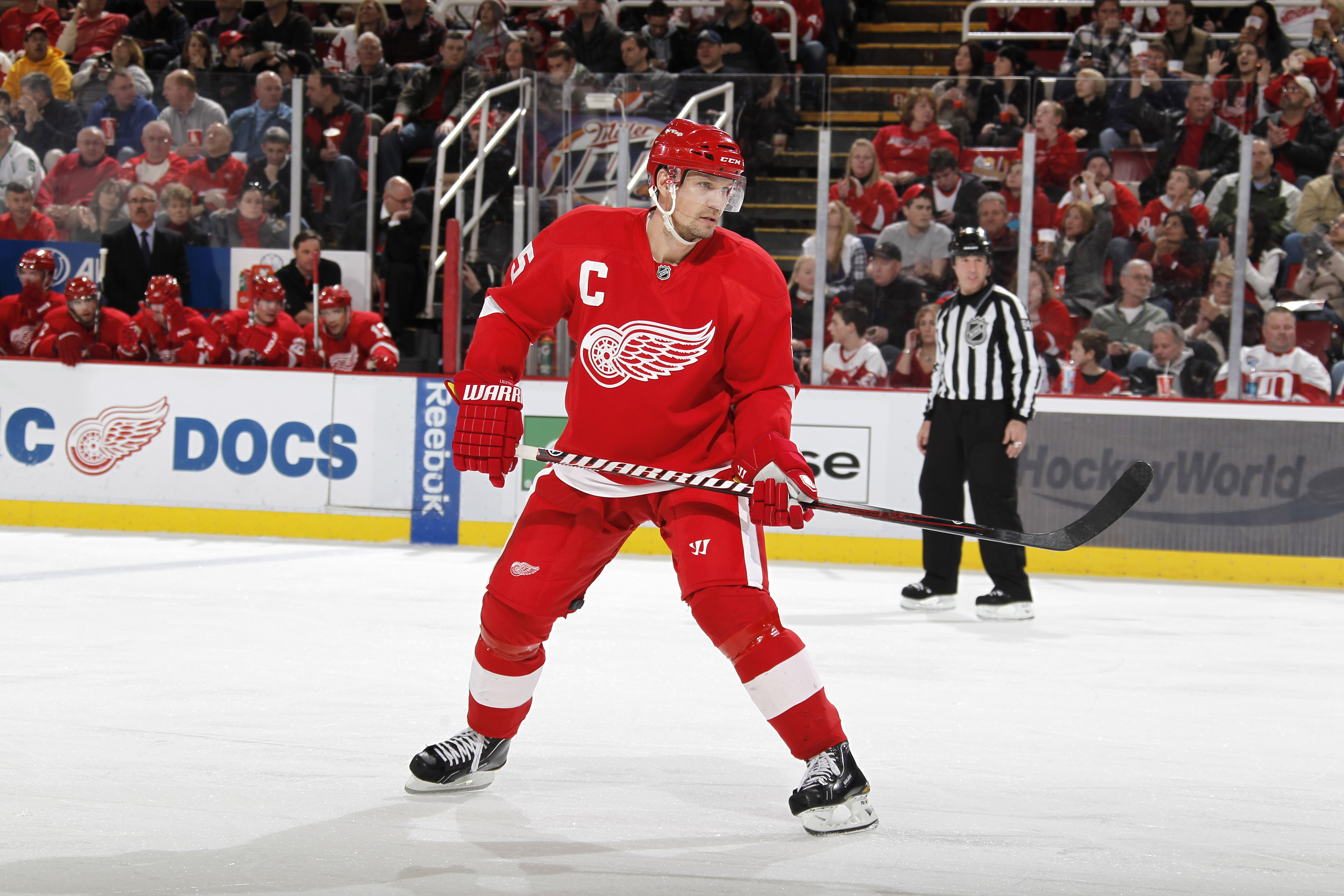 DETROIT, MI - FEBRUARY 13:  Nicklas Lidstrom #5 of the Detroit Red Wings looks on against the Boston Bruins on February 13, 2011 in Detroit, Michigan.  (Photo by Gregory Shamus/Getty Images)
