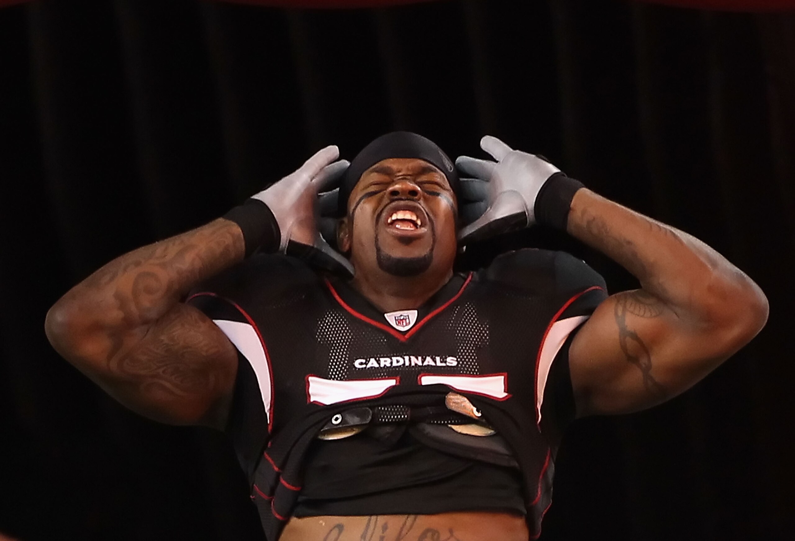 GLENDALE, AZ - NOVEMBER 29:  Linebacker Joey Porter #55 of the Arizona Cardinals is introduced before the NFL game against the San Francisco 49ers at the University of Phoenix Stadium on November 29, 2010 in Glendale, Arizona.  The 49ers defeated the Card