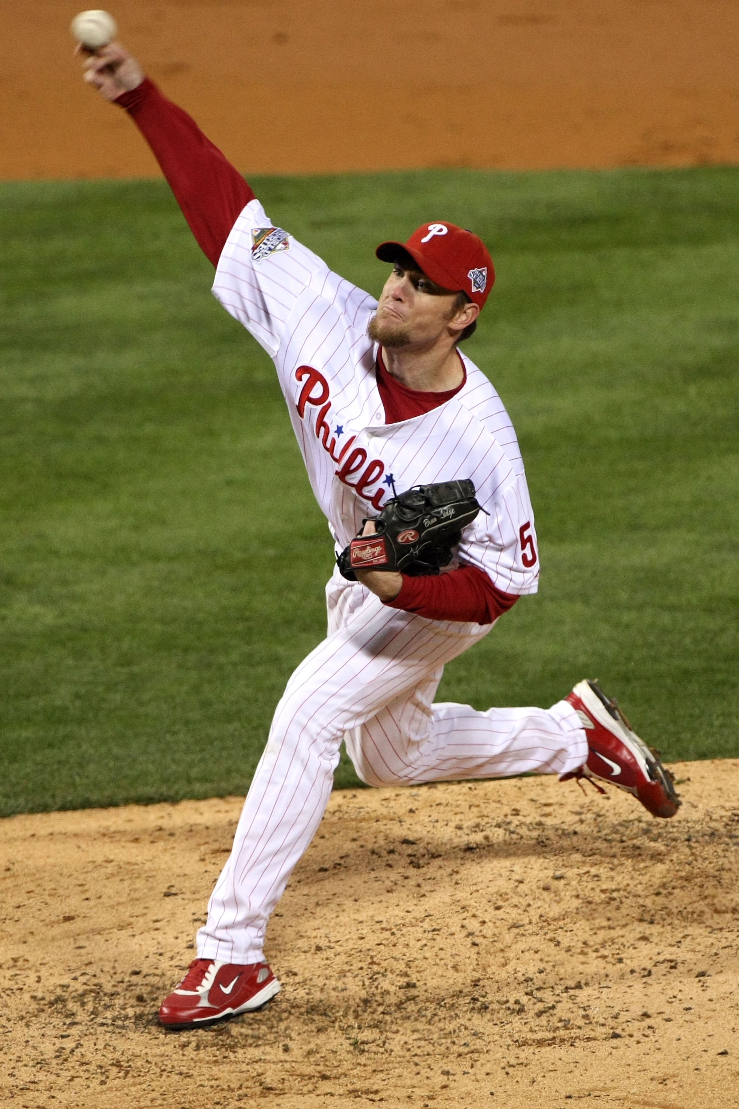 PHILADELPHIA - OCTOBER 29:  Brad Lidge #54 of the Philadelphia Phillies throws a pitch against the Tampa Bay Rays during the continuation of game five of the 2008 MLB World Series on October 29, 2008 at Citizens Bank Park in Philadelphia, Pennsylvania. Th