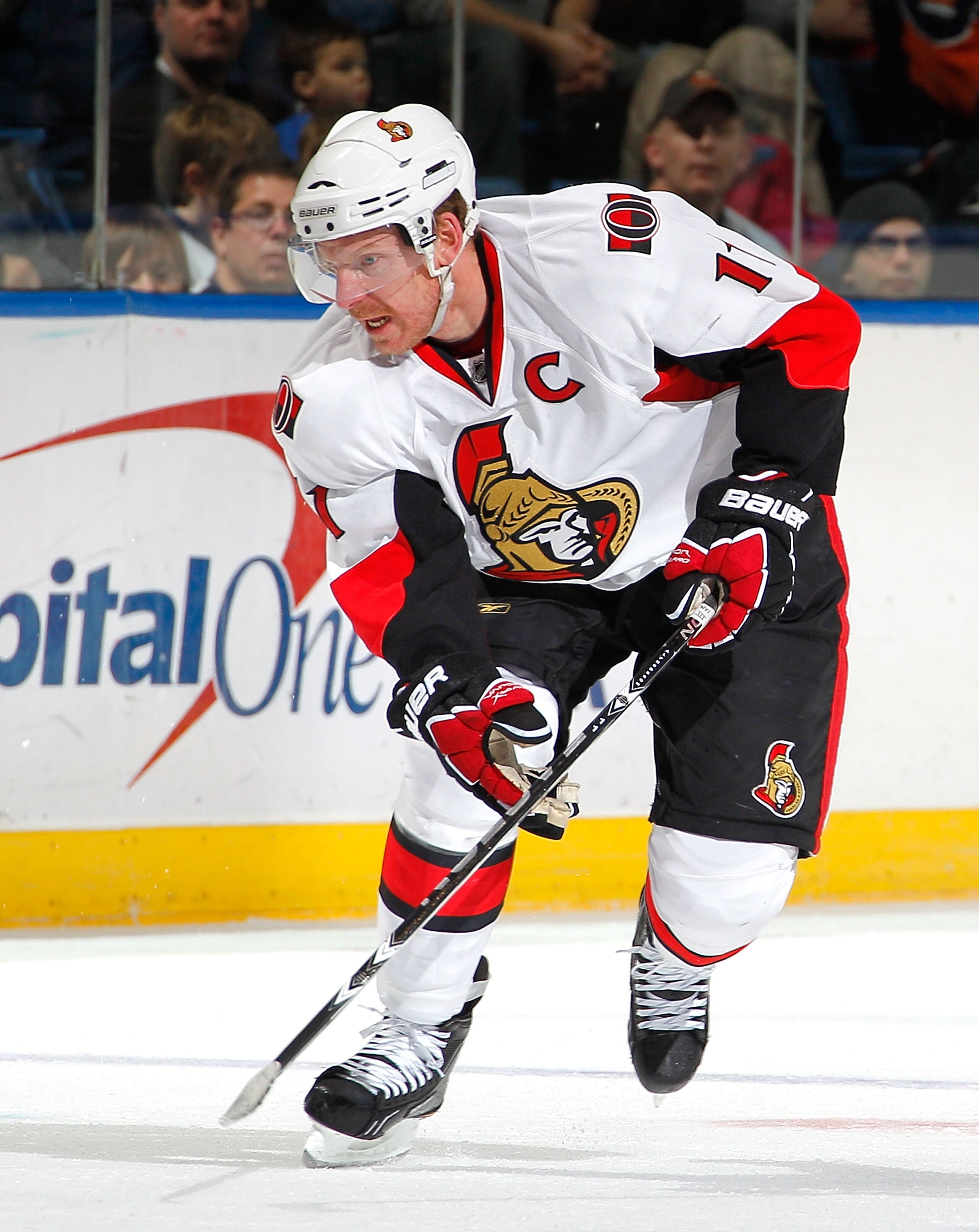 UNIONDALE, NY - FEBRUARY 05:  Daniel Alfredsson #11 of the Ottawa Senators skates during an NHL hockey game against the New York Islanders at Nassau Coliseum on February 5, 2011 in Uniondale, New York.  (Photo by Paul Bereswill/Getty Images)
