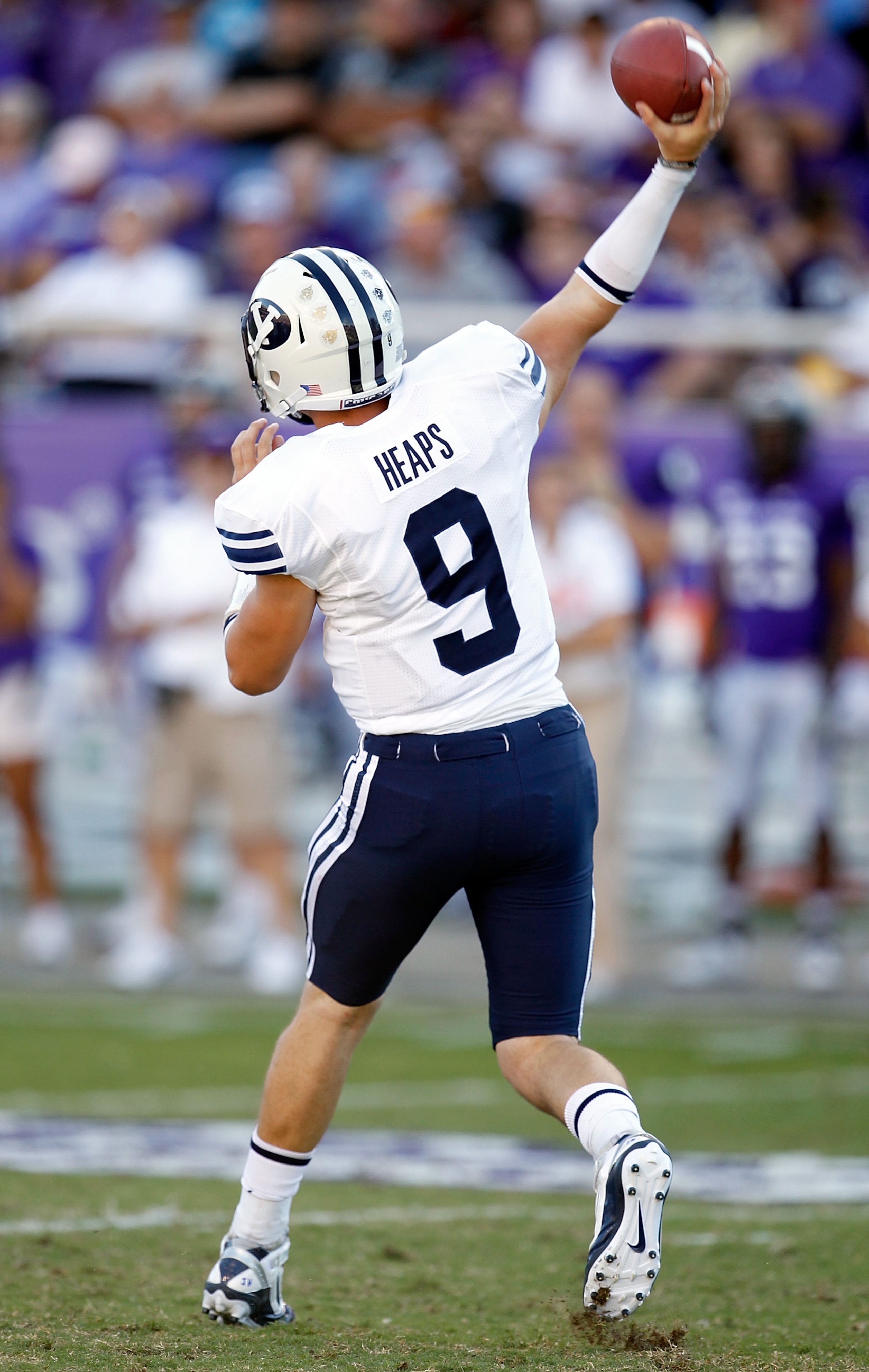 FORT WORTH, TX - OCTOBER 16: Quarterback Jake Heaps #9 of the BYU Cougars throws a pass against the TCU Horned Frogs at Amon G. Carter Stadium on October 16, 2010 in Fort Worth, Texas. TCU beat BYU 31-3. (Photo by Tom Pennington/Getty Images) FORT WORTH, TX - OCTOBER 16: Quarterback Jake Heaps #9 of the BYU Cougars throws a pass against the TCU Horned Frogs at Amon G. Carter Stadium on October 16, 2010 in Fort Worth, Texas. TCU beat BYU 31-3. (Photo by Tom Pennington/Getty Images)