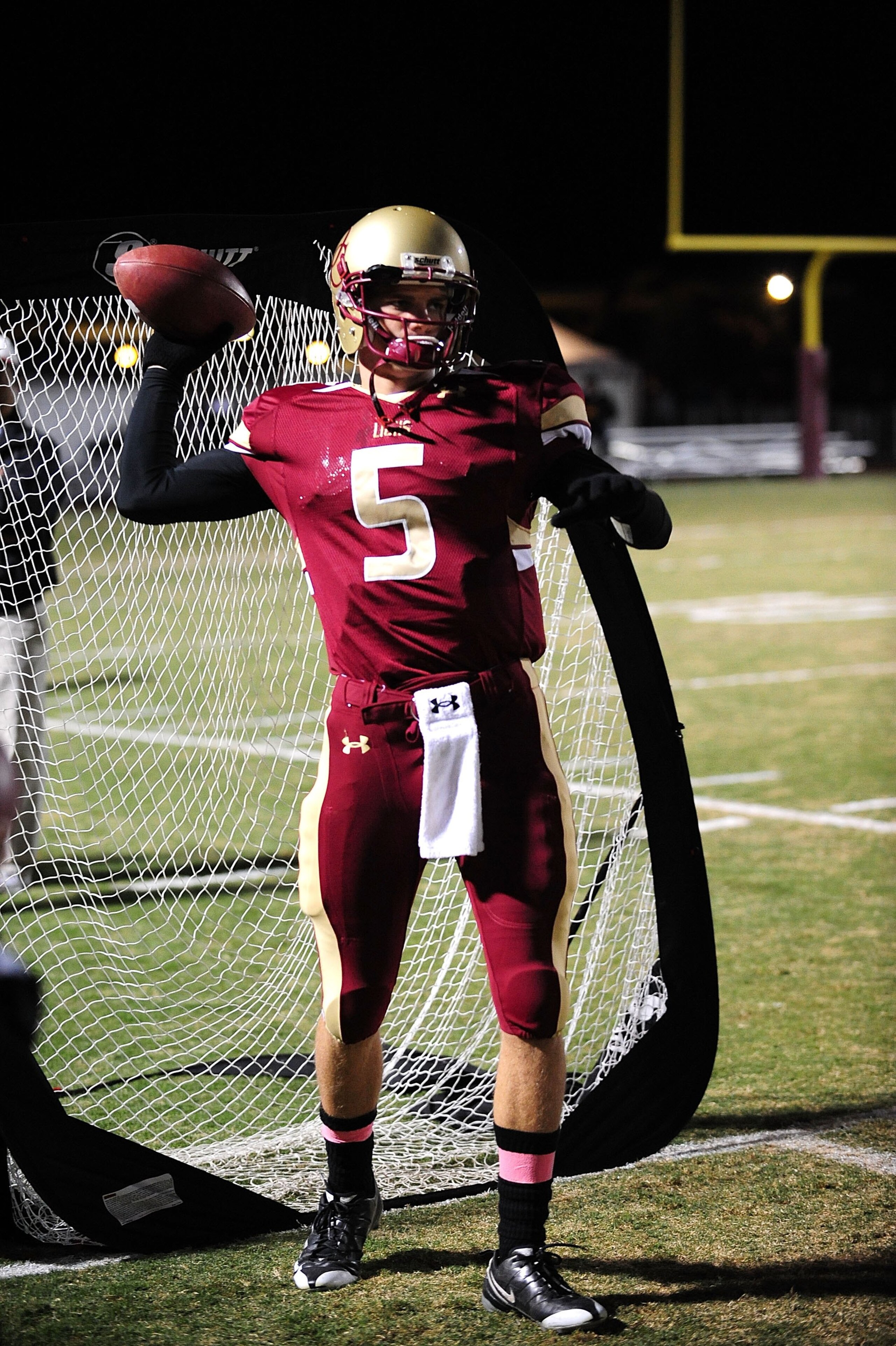 WESTLAKE VILLAGE, CA - OCTOBER 30: Nick Montana #5 of Oaks Christian warms up his arm before the second half against Oak Park on October 30, 2009 in Westlake Village, California.  (Photo by Jacob de Golish/Getty Images)