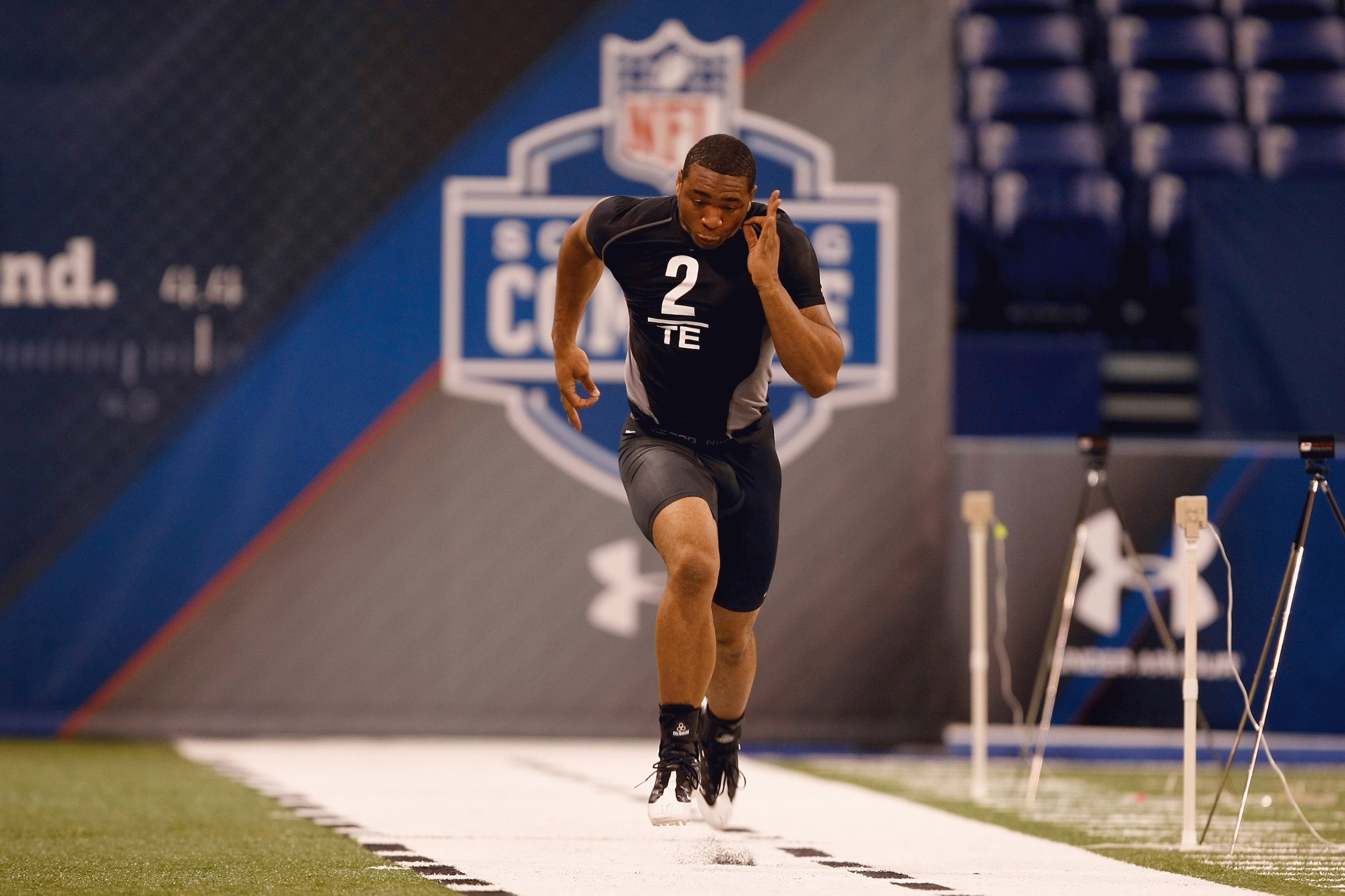 INDIANAPOLIS, IN - FEBRUARY 21:  Tight end Marqez Branson of Central Arkansas runs the 40 yard dash during the NFL Scouting Combine presented by Under Armour at Lucas Oil Stadium on February 21, 2009 in Indianapolis, Indiana. (Photo by Scott Boehm/Getty I