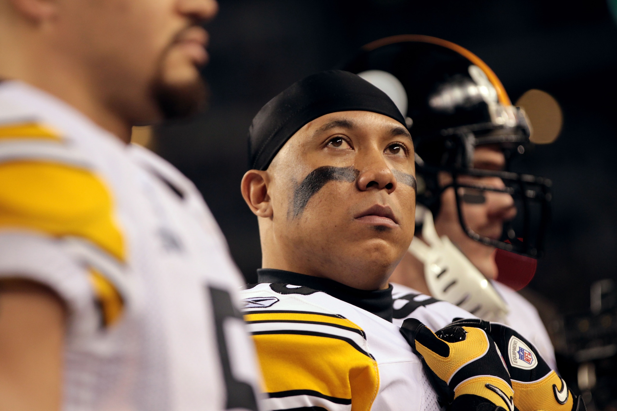 ARLINGTON, TX - FEBRUARY 06: Hines Ward #86 of the Pittsburgh Steelers looks on during the captain's meeting and coin flip against the Green Bay Packers during Super Bowl XLV at Cowboys Stadium on February 6, 2011 in Arlington, Texas. The Packers won 31- ARLINGTON, TX - FEBRUARY 06: Hines Ward #86 of the Pittsburgh Steelers looks on during the captain's meeting and coin flip against the Green Bay Packers during Super Bowl XLV at Cowboys Stadium on February 6, 2011 in Arlington, Texas. The Packers won 31-