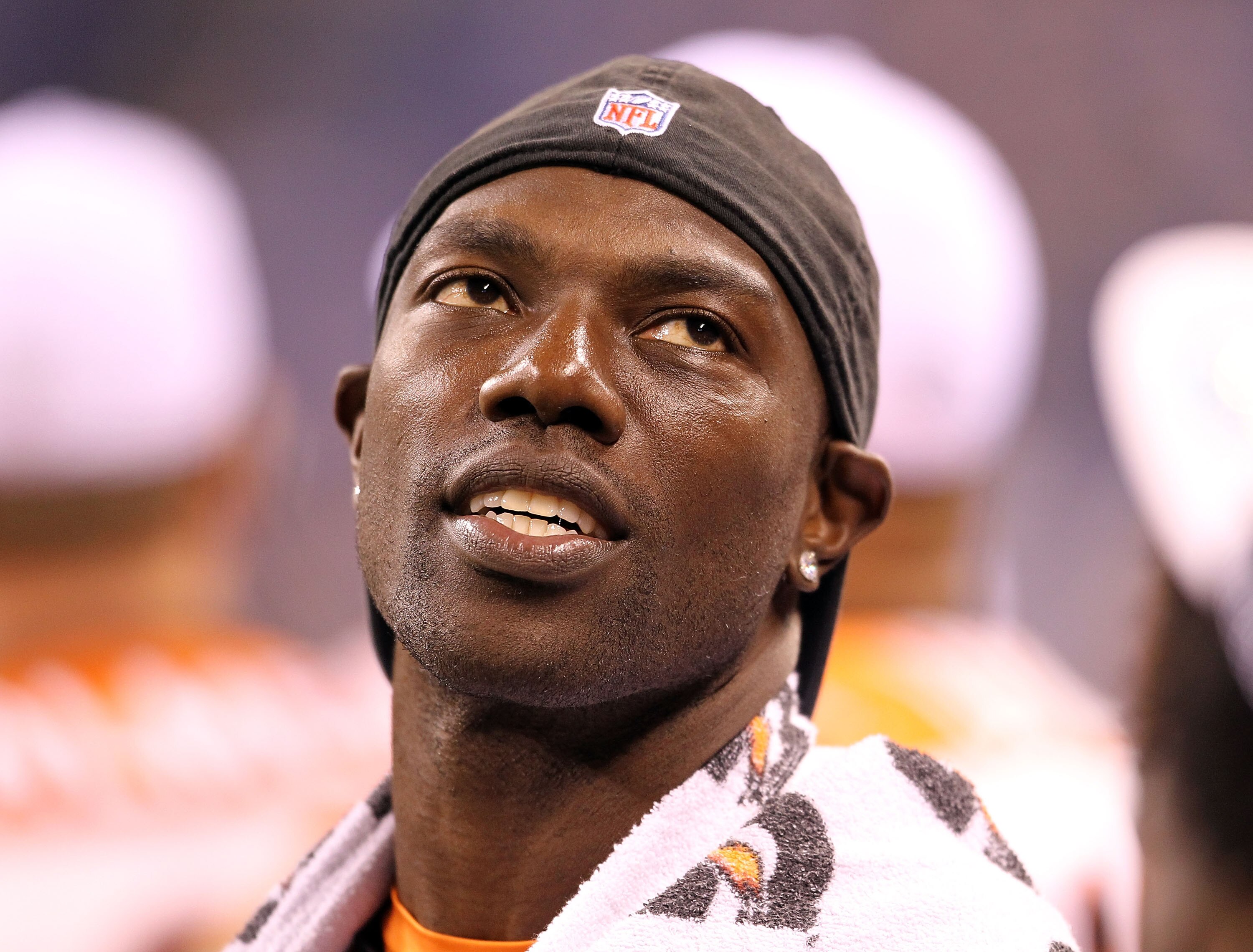 INDIANAPOLIS - SEPTEMBER 02:  Terrell Owens #81  of the Cincinnati Bengals watches from the sidelines during the NFL preseason game against the Indianapolis Colts at Lucas Oil Stadium on September 2, 2010 in Indianapolis, Indiana.  (Photo by Andy Lyons/Ge