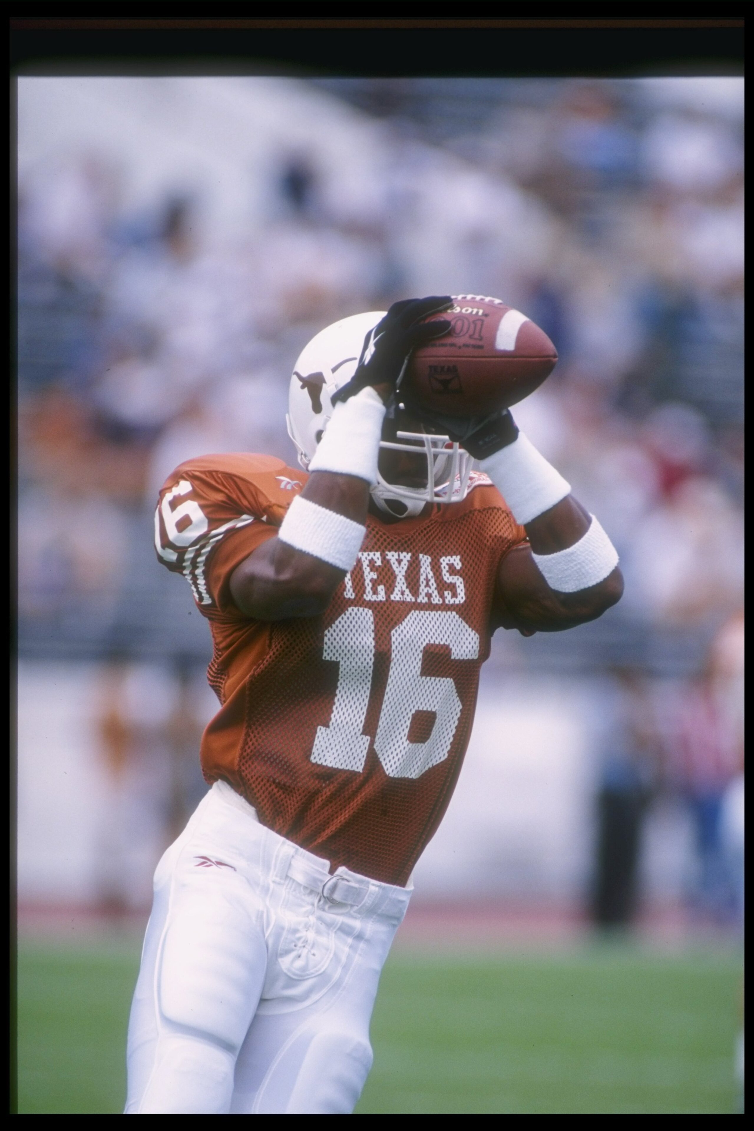 21 Sep 1996:  This is a portrait of defensive back Chris Carter of the Texas Longhorns during a game against the Notre Dame Fighting Irish at the Texas Memorial Stadium in Austin, Texas.  Notre Dame won 27-24. Mandatory Credit: Jamie Squire  /Allsport
