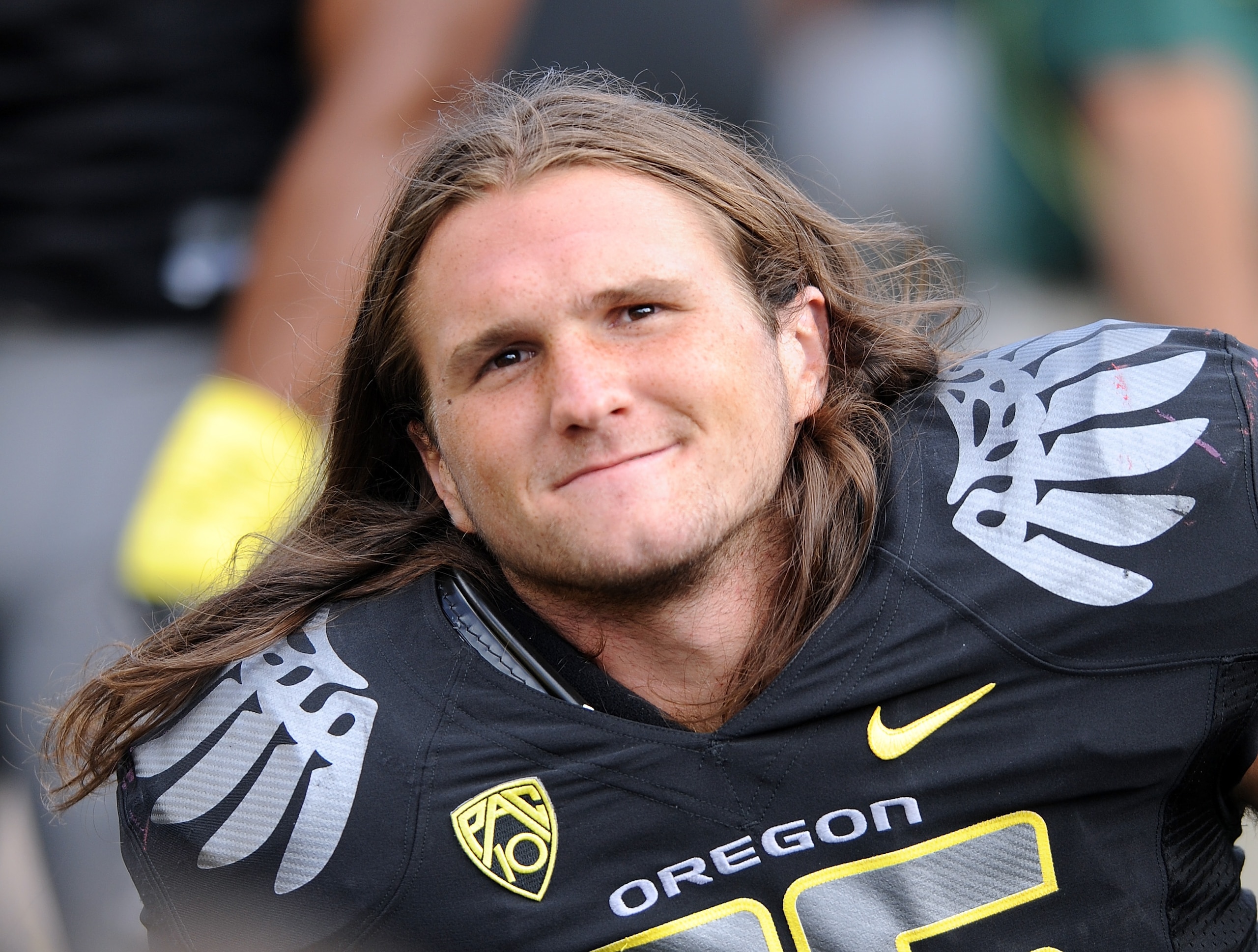 EUGENE, OR - SEPTEMBER 04:  Linebacker Casey Matthews #55 of the Oregon Ducks watches the action from the sidelines in the third quarter of the game against the New Mexico Lobos at Autzen Stadium on September 4, 2010 in Eugene, Oregon. Oregon won the game