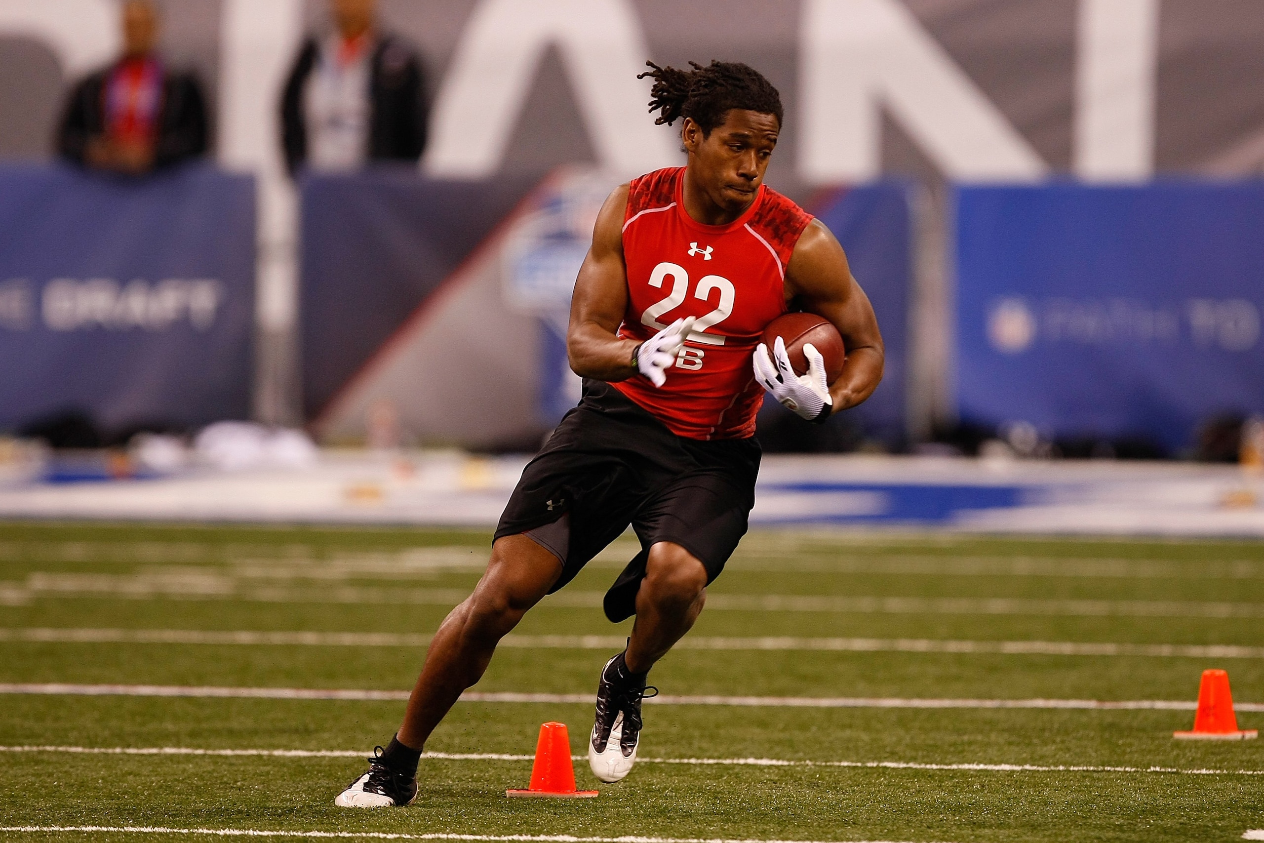INDIANAPOLIS, IN - FEBRUARY 28: Running back Patrick Paschall of North Dakota State runs during the NFL Scouting Combine presented by Under Armour at Lucas Oil Stadium on February 28, 2010 in Indianapolis, Indiana. (Photo by Scott Boehm/Getty Images)