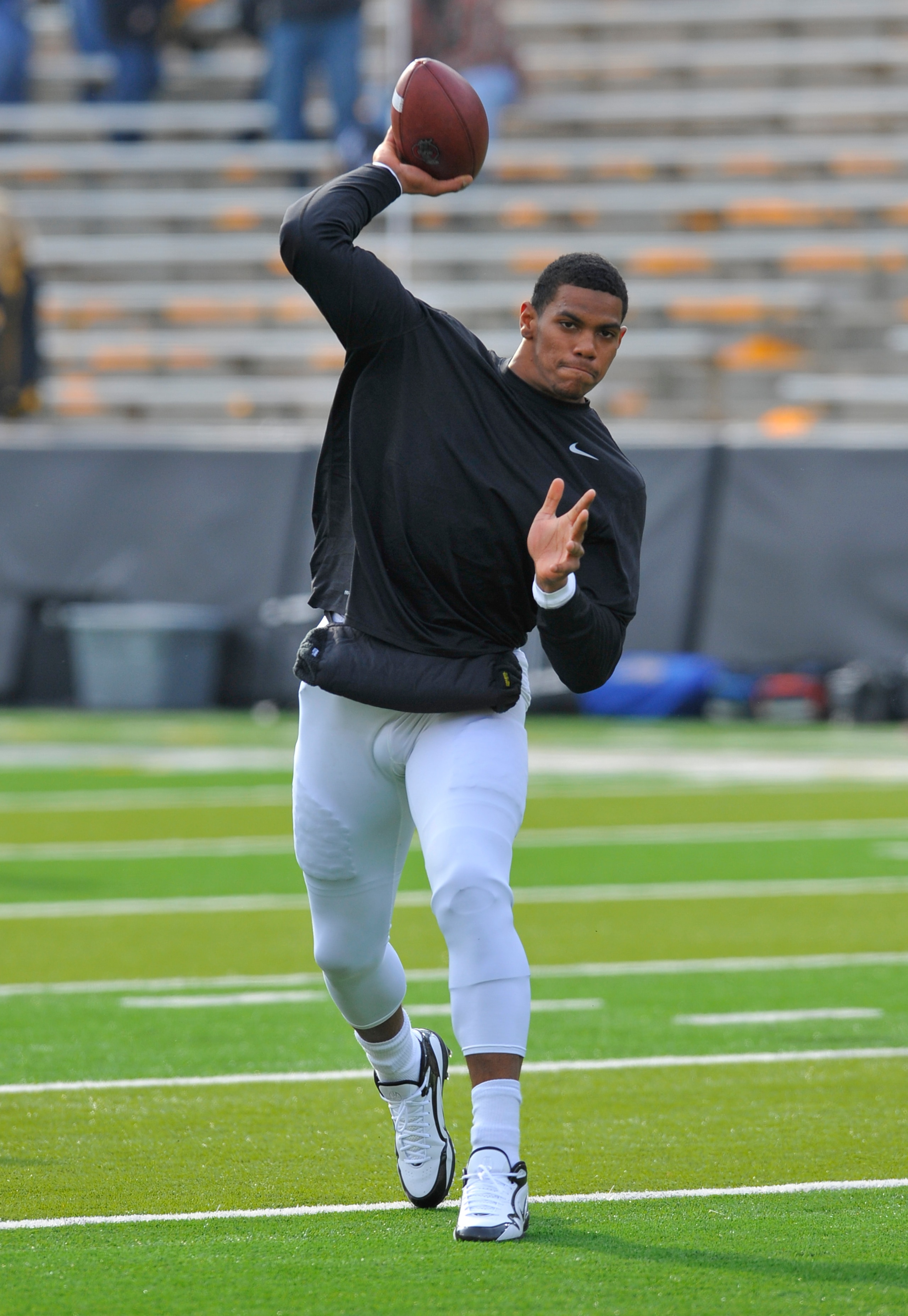 IOWA CITY, IA - NOVEMBER 20:  Quarterback Terrell Pryor #2 of the Ohio State Buckeyes warms up before the taking on the University of Iowa Hawkeyes at Kinnick Stadium on November 20, 2010 in Iowa City, Iowa. Ohio won 20-17 over Iowa. (Photo by David Purdy
