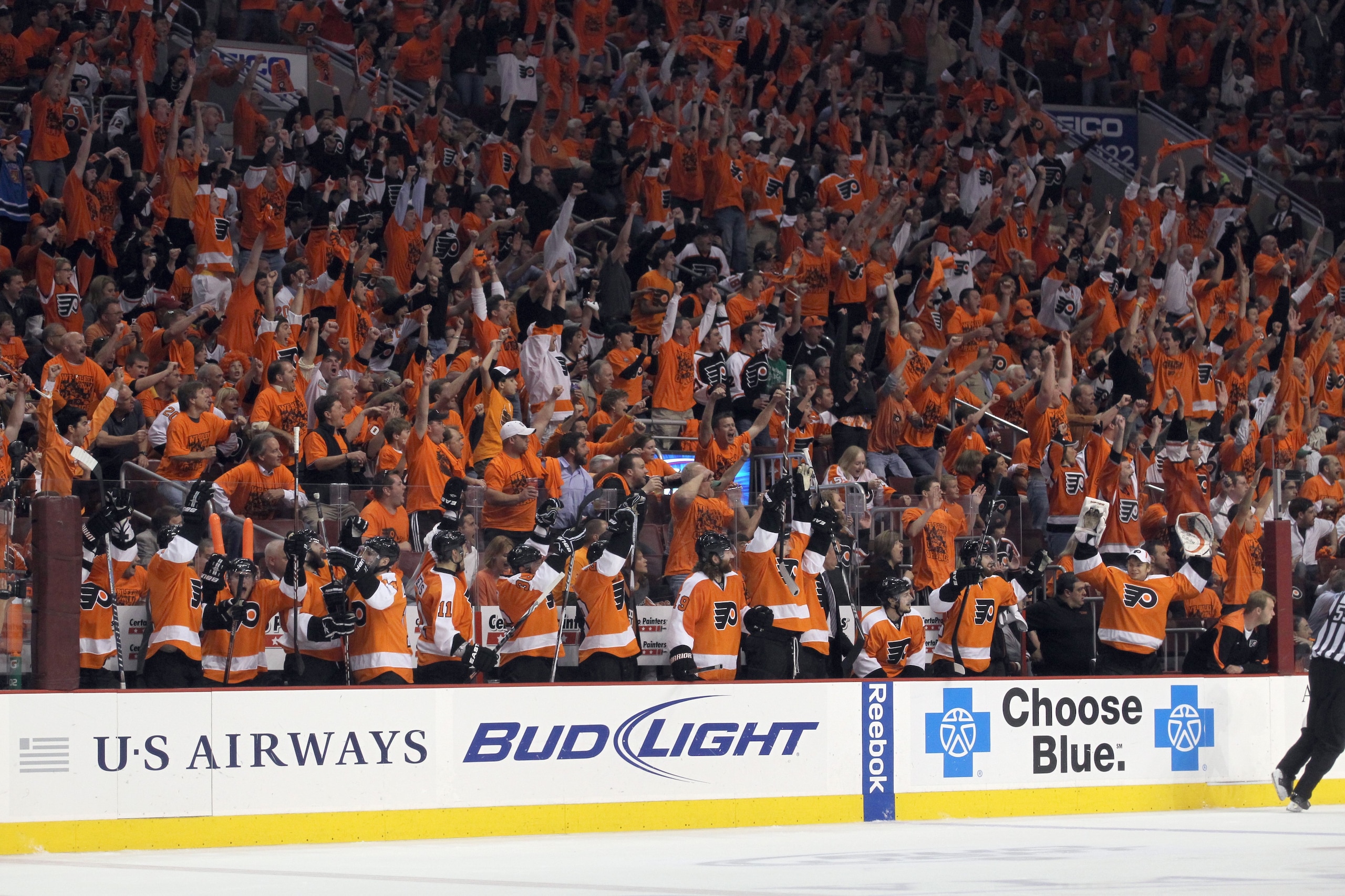 PHILADELPHIA - MAY 24: Fans of the Philadelphia Flyers cheers against the Montreal Canadiens in Game 5 of the Eastern Conference Finals during the 2010 NHL Stanley Cup Playoffs at Wachovia Center on May 24, 2010 in Philadelphia, Pennsylvania. (Photo by: B
