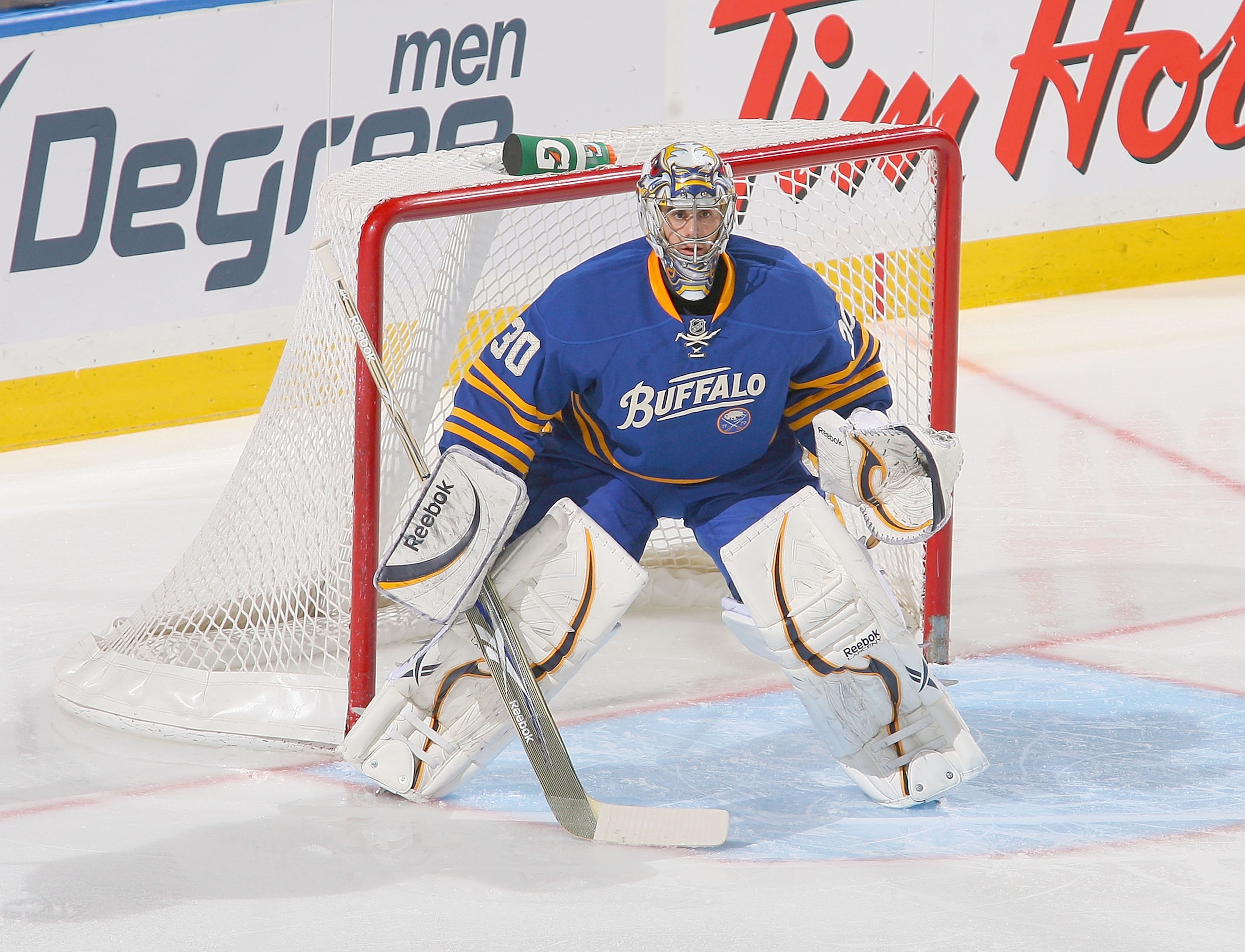 BUFFALO, NY - FEBRUARY 26:  Ryan Miller #30  of the Buffalo Sabres plays in goal against  the Detroit Red Wings at HSBC Arena on February 26, 2011 in Buffalo, New York. Detroit won 3-2 in a shootout. (Photo by Rick Stewart/Getty Images)