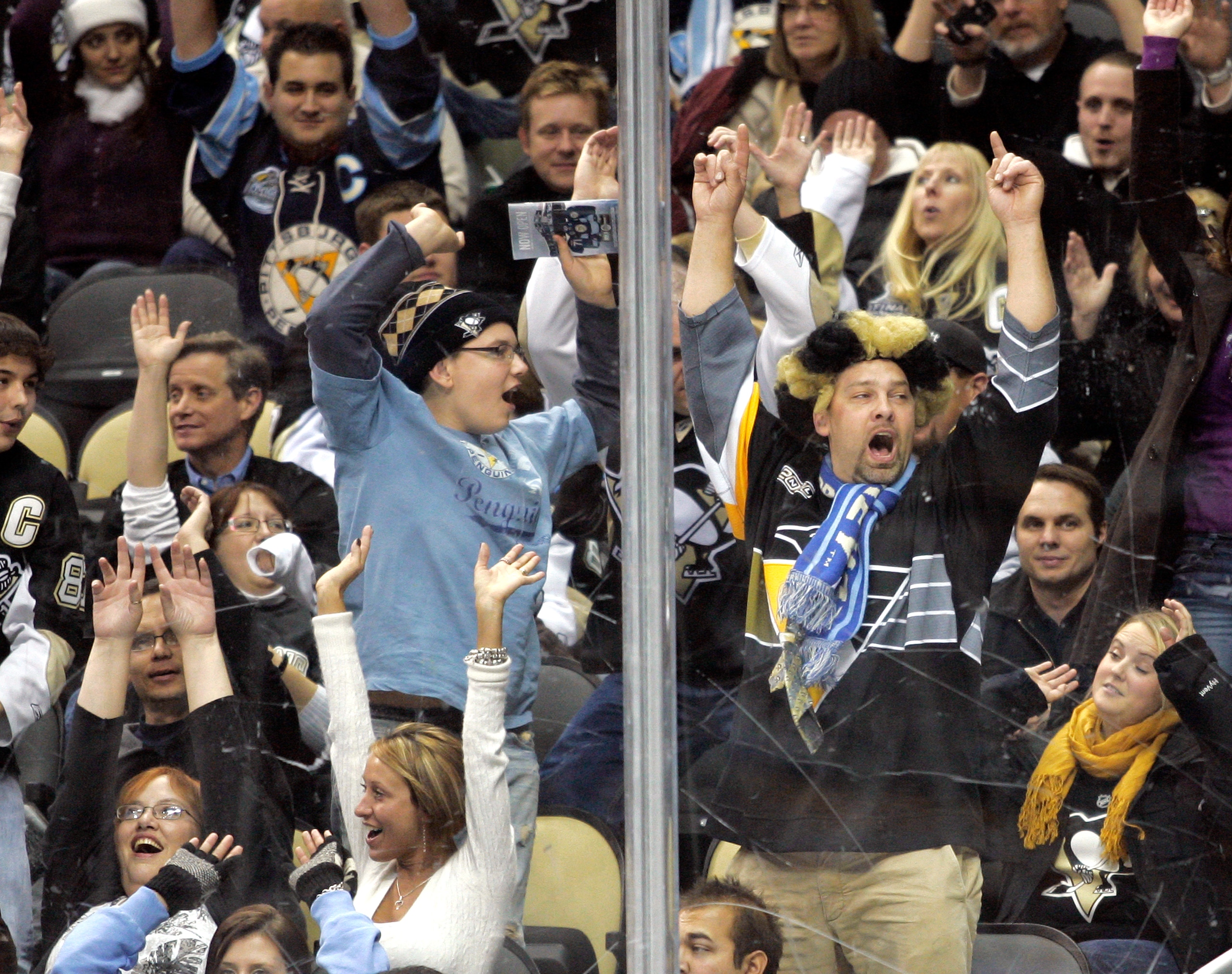 PITTSBURGH, PA - DECEMBER 08:  Pittsburgh Penguins fans do the wave against the Toronto Maple Leafs at Consol Energy Center on December 8, 2010 in Pittsburgh, Pennsylvania.  Penguins defeated the Maple Leafs 5-2.  (Photo by Justin K. Aller/Getty Images)