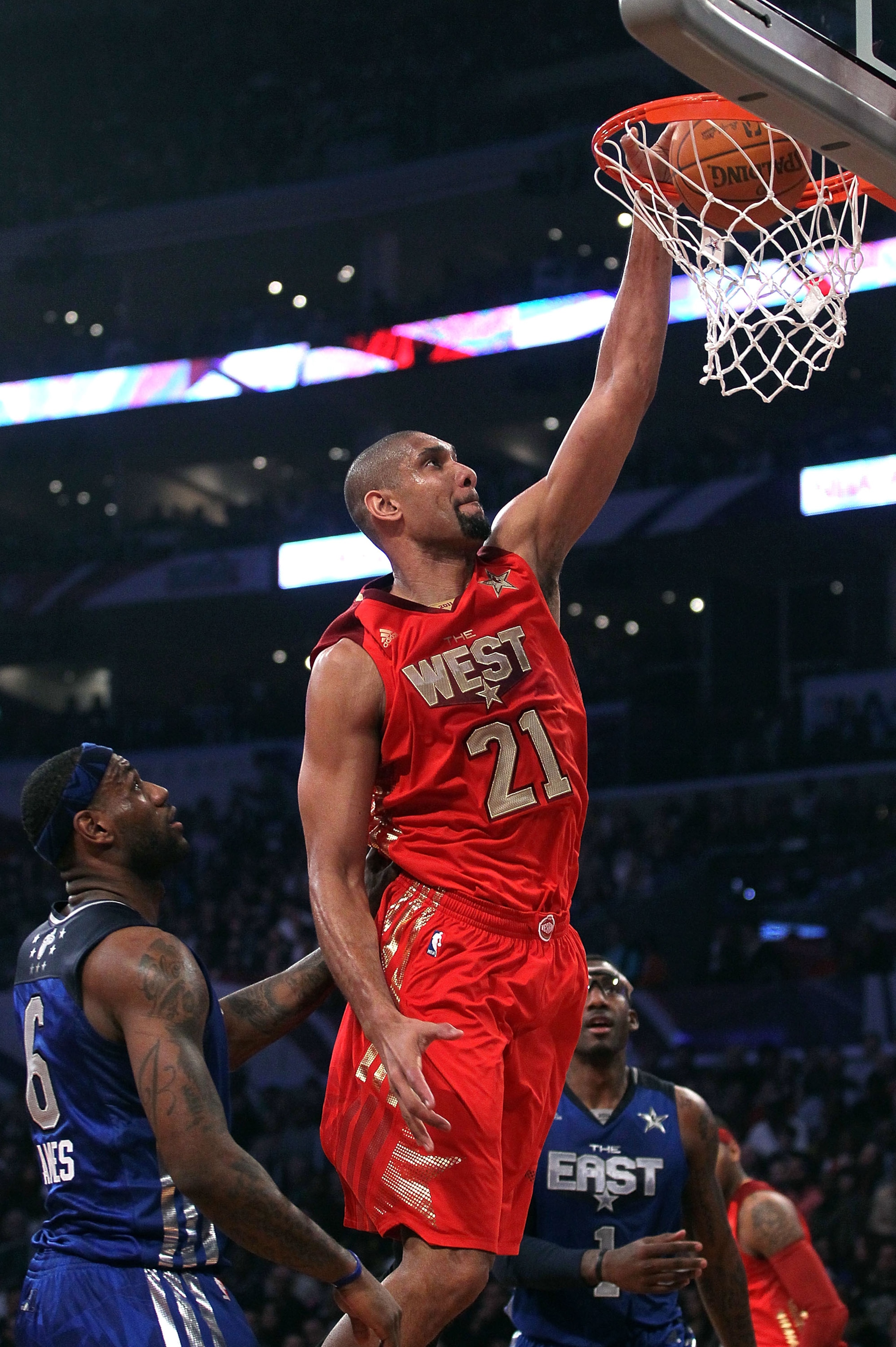 LOS ANGELES, CA - FEBRUARY 20:  Tim Duncan #21 of the San Antonio Spurs and the Western Conference dunks the ball in the first quarter of the 2011 NBA All-Star Game at Staples Center on February 20, 2011 in Los Angeles, California. NOTE TO USER: User expr