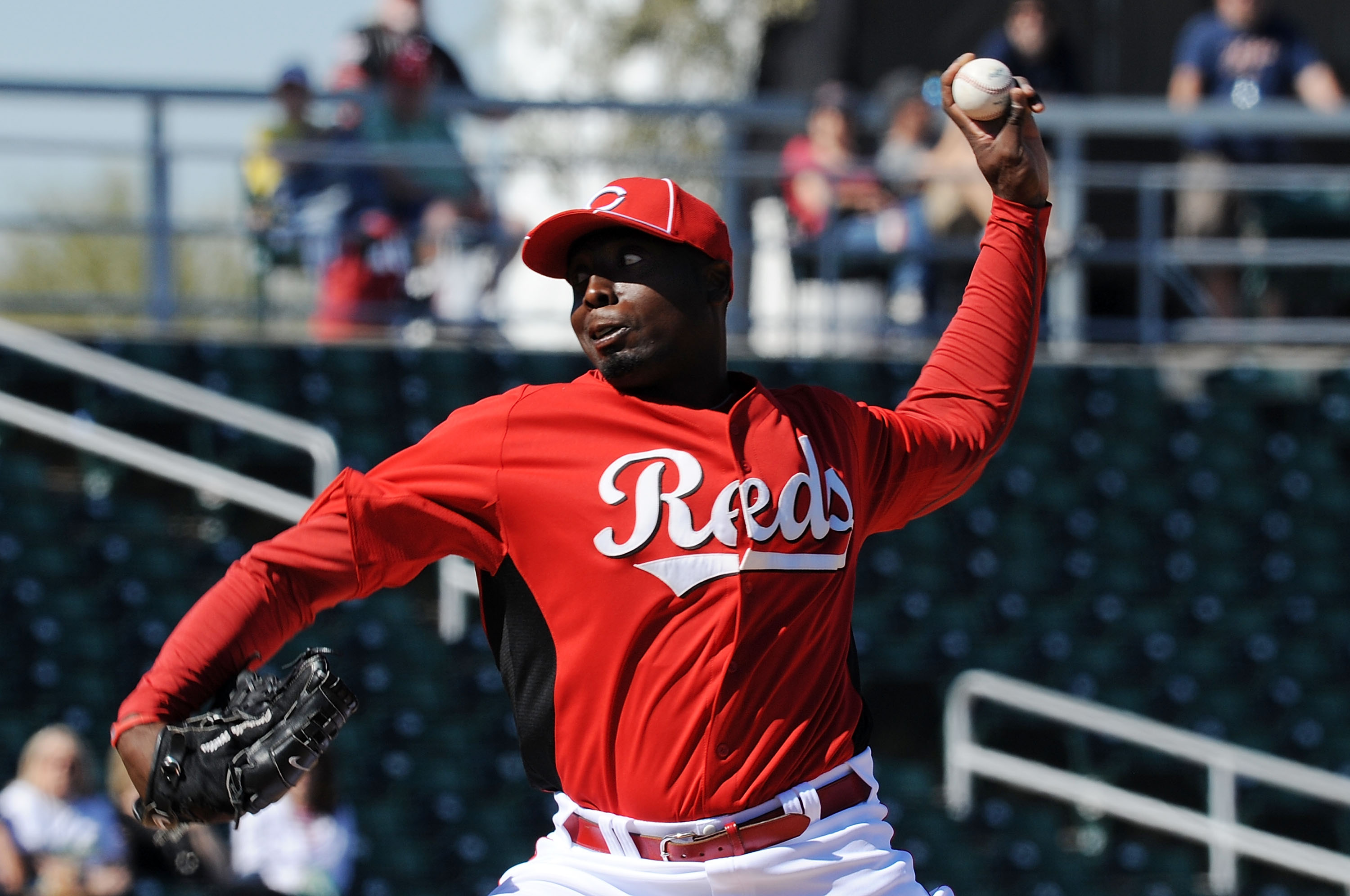 GOODYEAR, AZ - FEBRUARY 28:  Dontrelle Willis #50 of the Cincinnati Reds delivers a pitch against the Cleveland Indians at Goodyear Ballpark on February 28, 2011 in Goodyear, Arizona.  (Photo by Norm Hall/Getty Images)