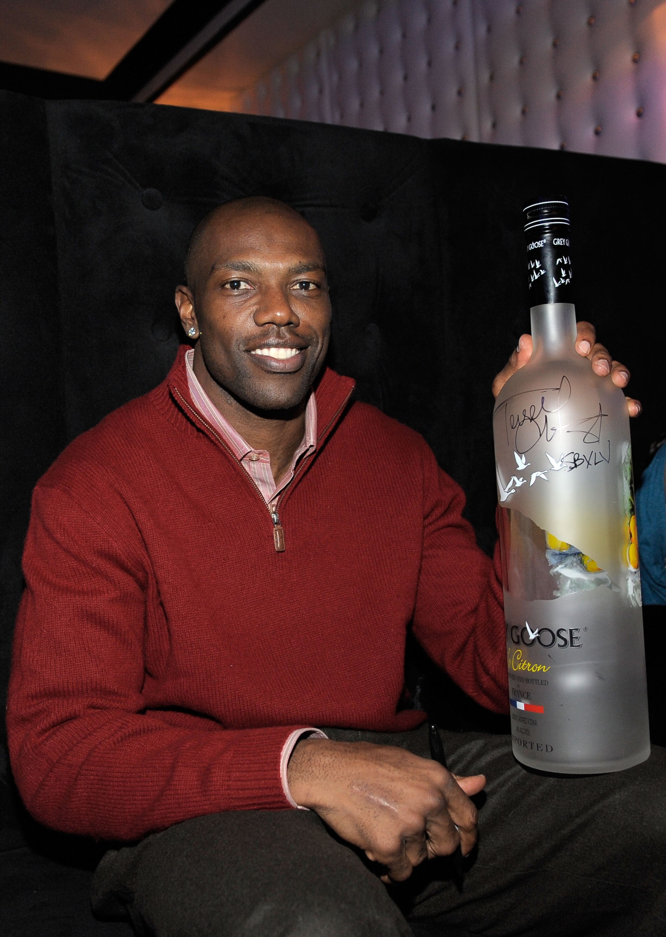 DALLAS, TX - FEBRUARY 03:  NFL player Terrell Owens attends the GREY GOOSE Lounge Series at Super Bowl hosted by Terrell Owens at the GREY GOOSE Lounge on February 3, 2011 in Dallas, Texas.  (Photo by Charley Gallay/Getty Images for GREY GOOSE)